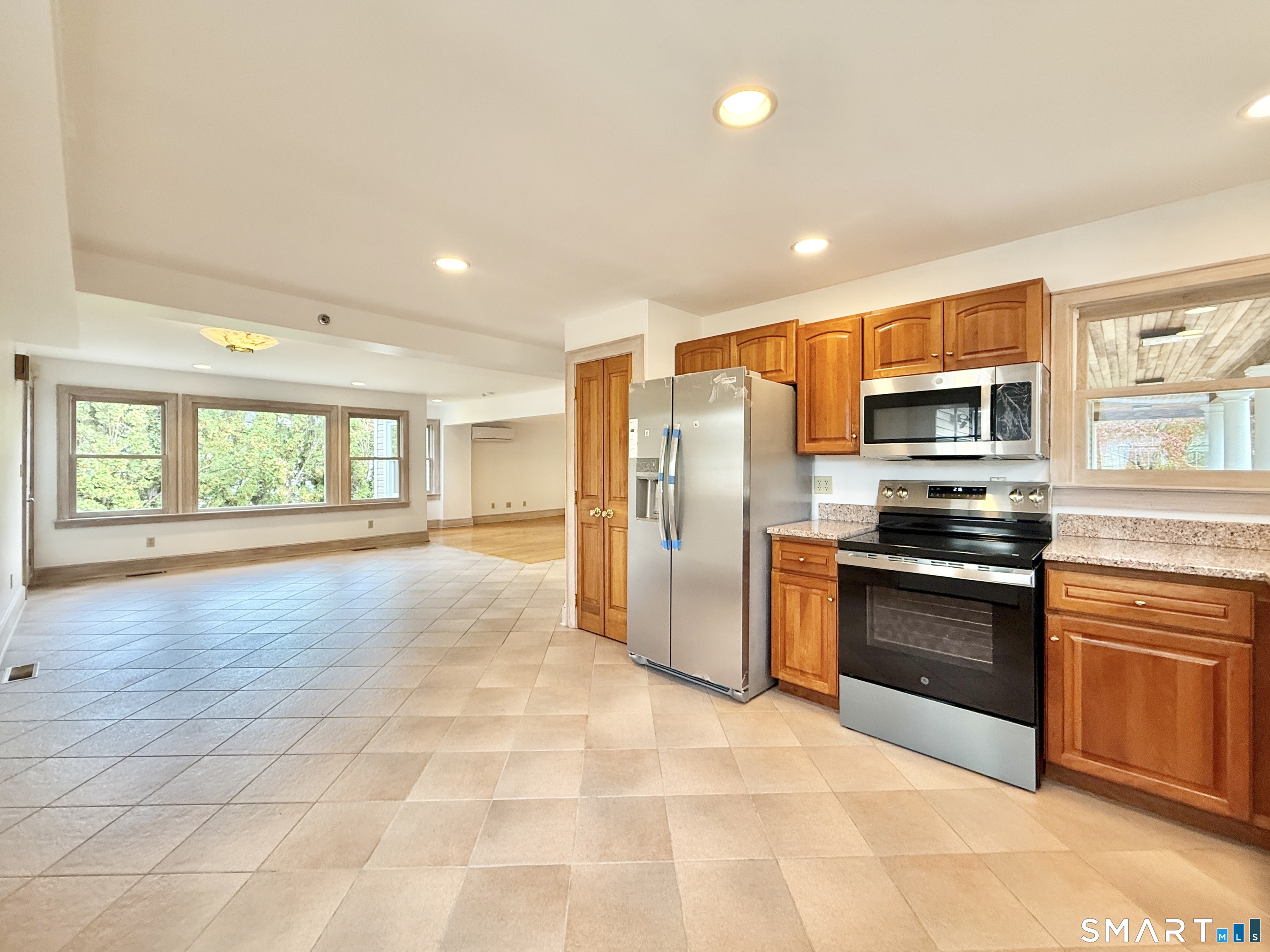 96 Fitch Avenue photo 10