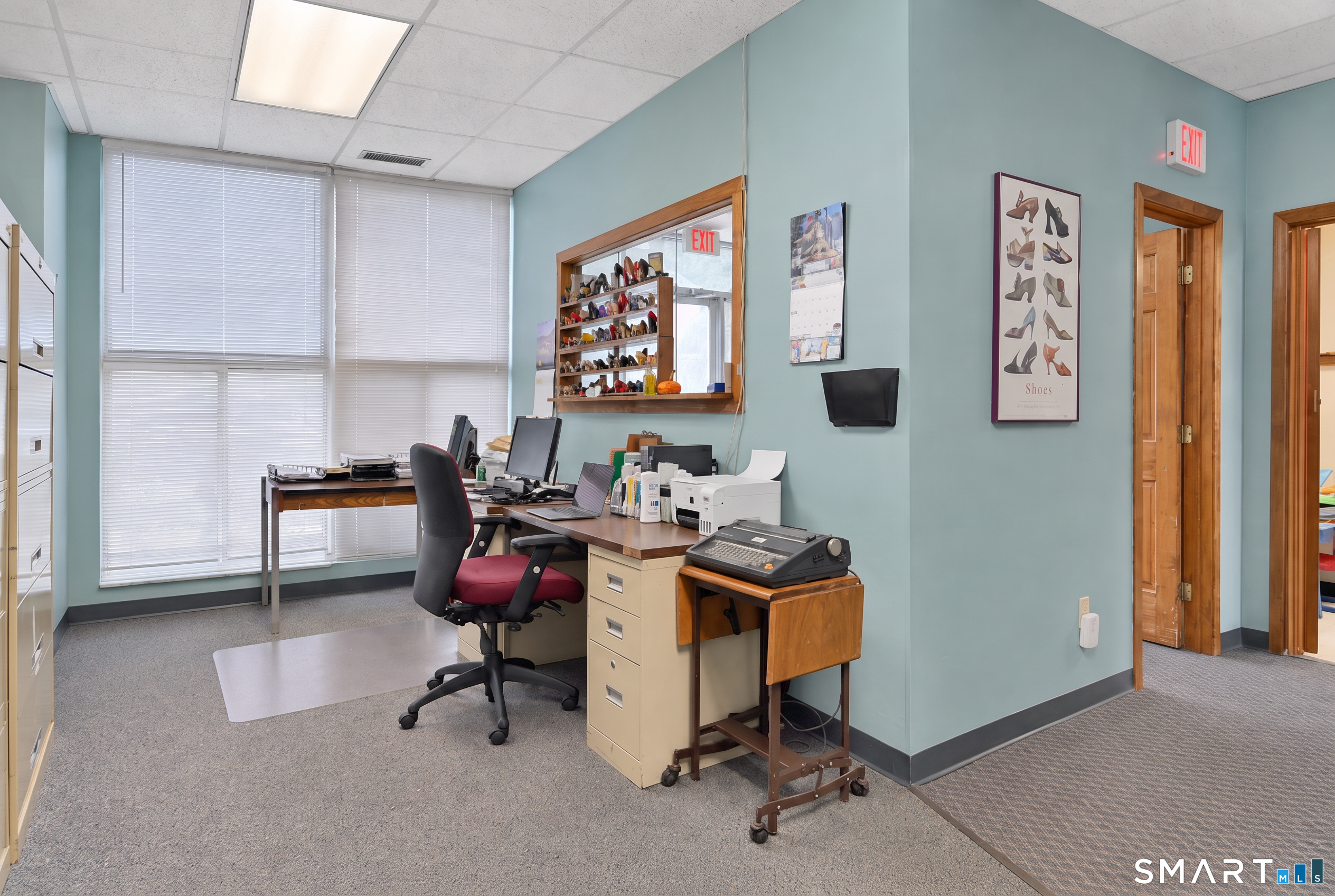Foto 5 de Local comercial en venta en 246 Federal Road #C21, Brookfield, CT — $259,900