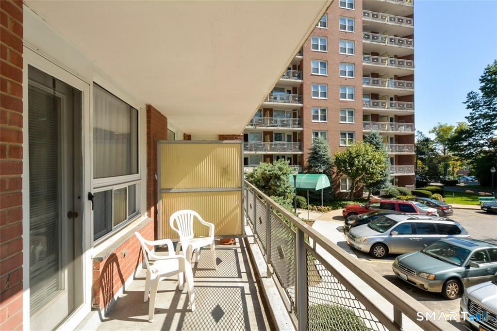 91 Strawberry Hill Avenue, Unit 240 — photo 16