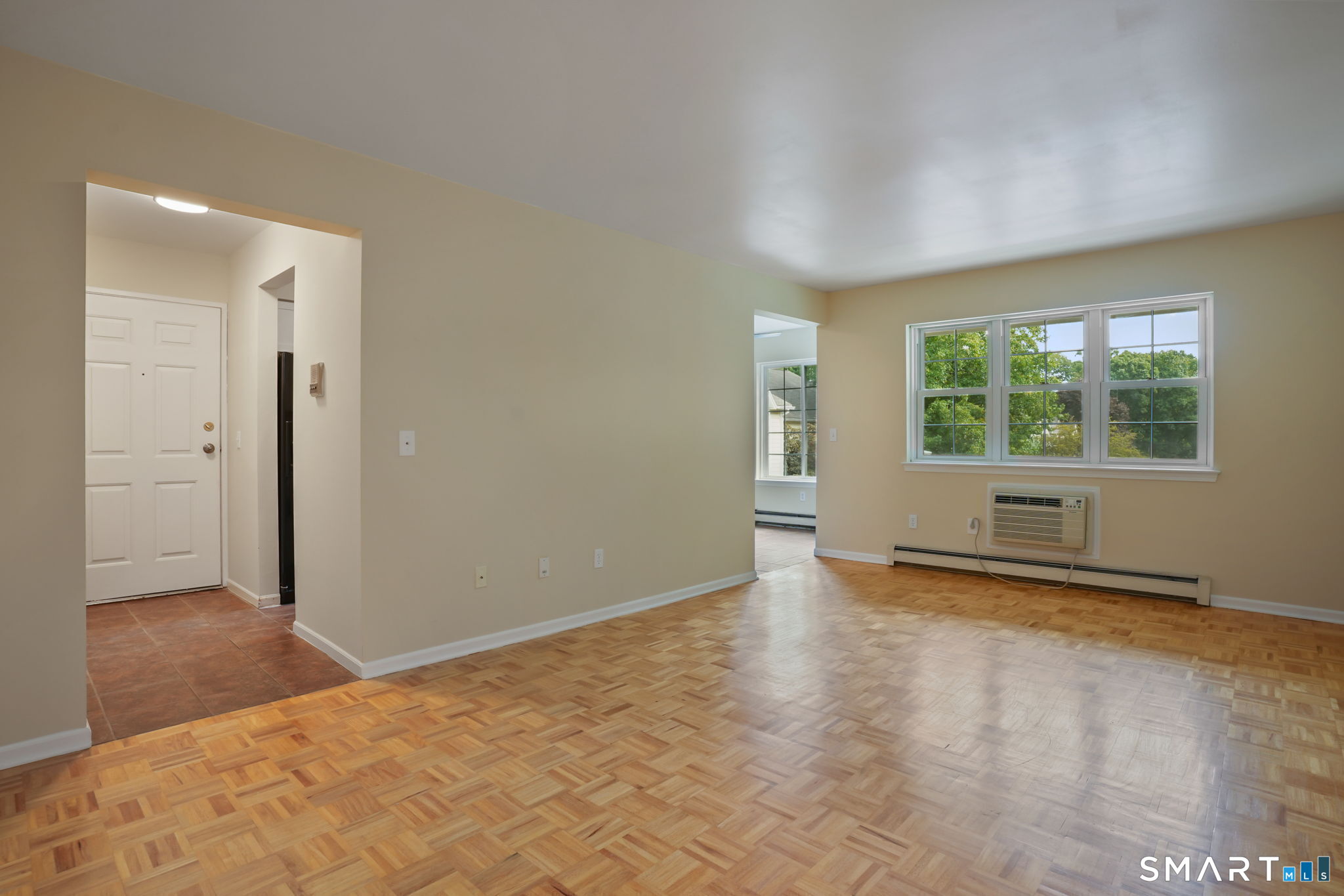 Foto 7 de Condominio en renta en 2955 Madison Avenue #44, Bridgeport, CT — $1,900/mes