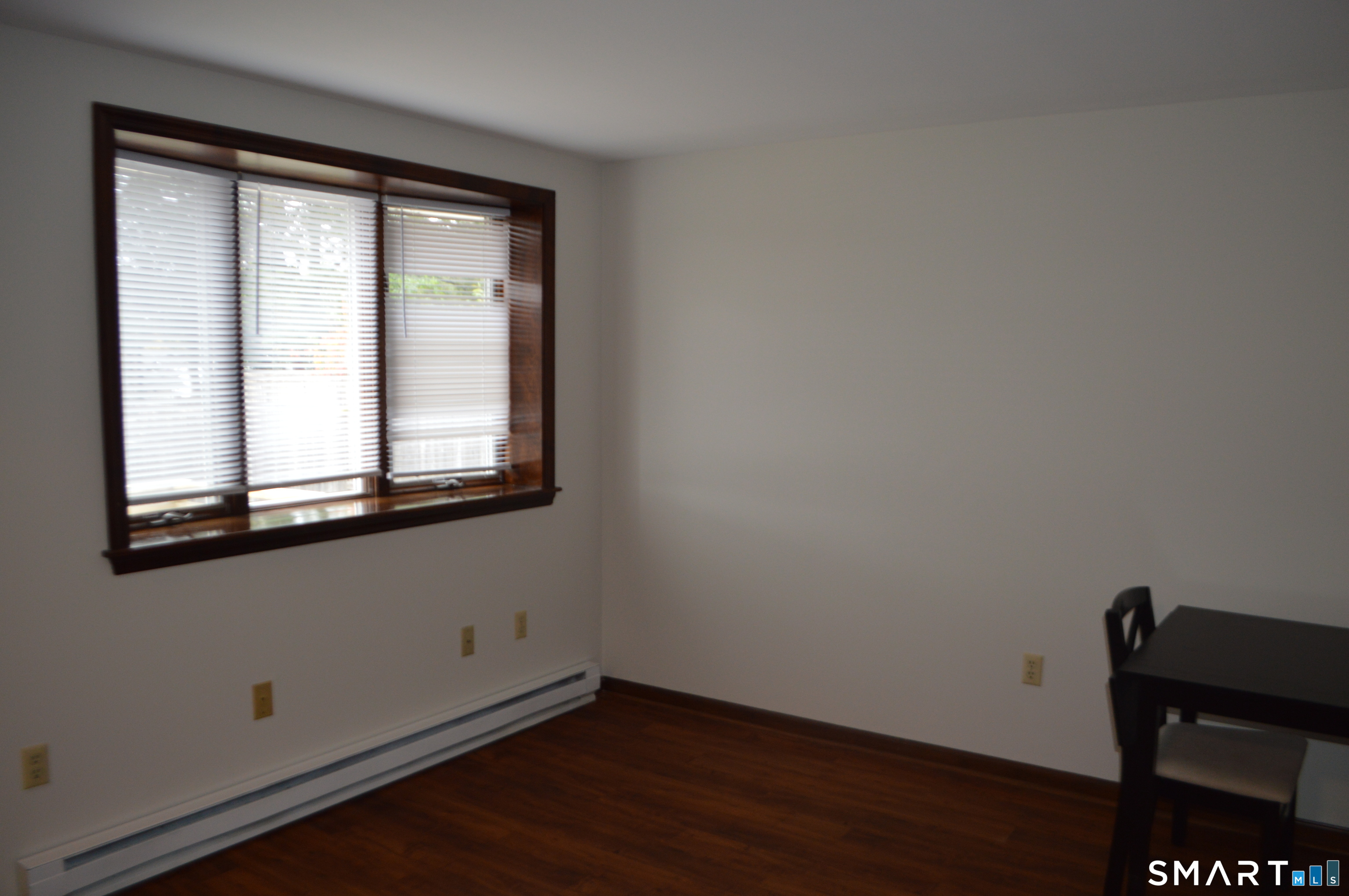Foto 3 de Apartamento en renta en 23 Hospital Avenue #Bldg 23B Apt - D, Danbury, CT — $1,400/mes
