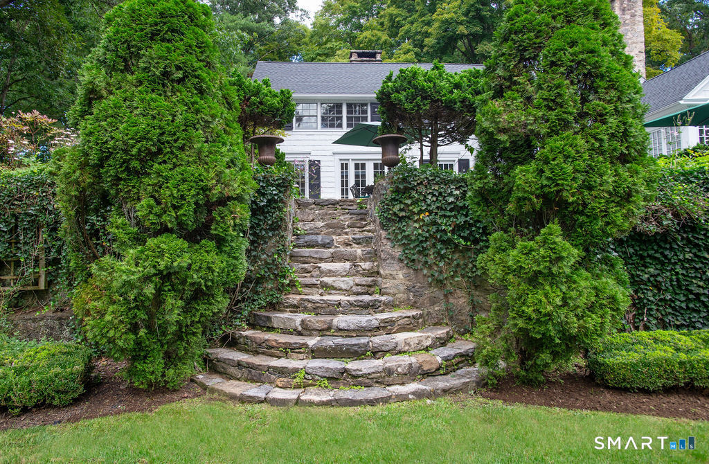 13 Lakeside Drive — photo 31