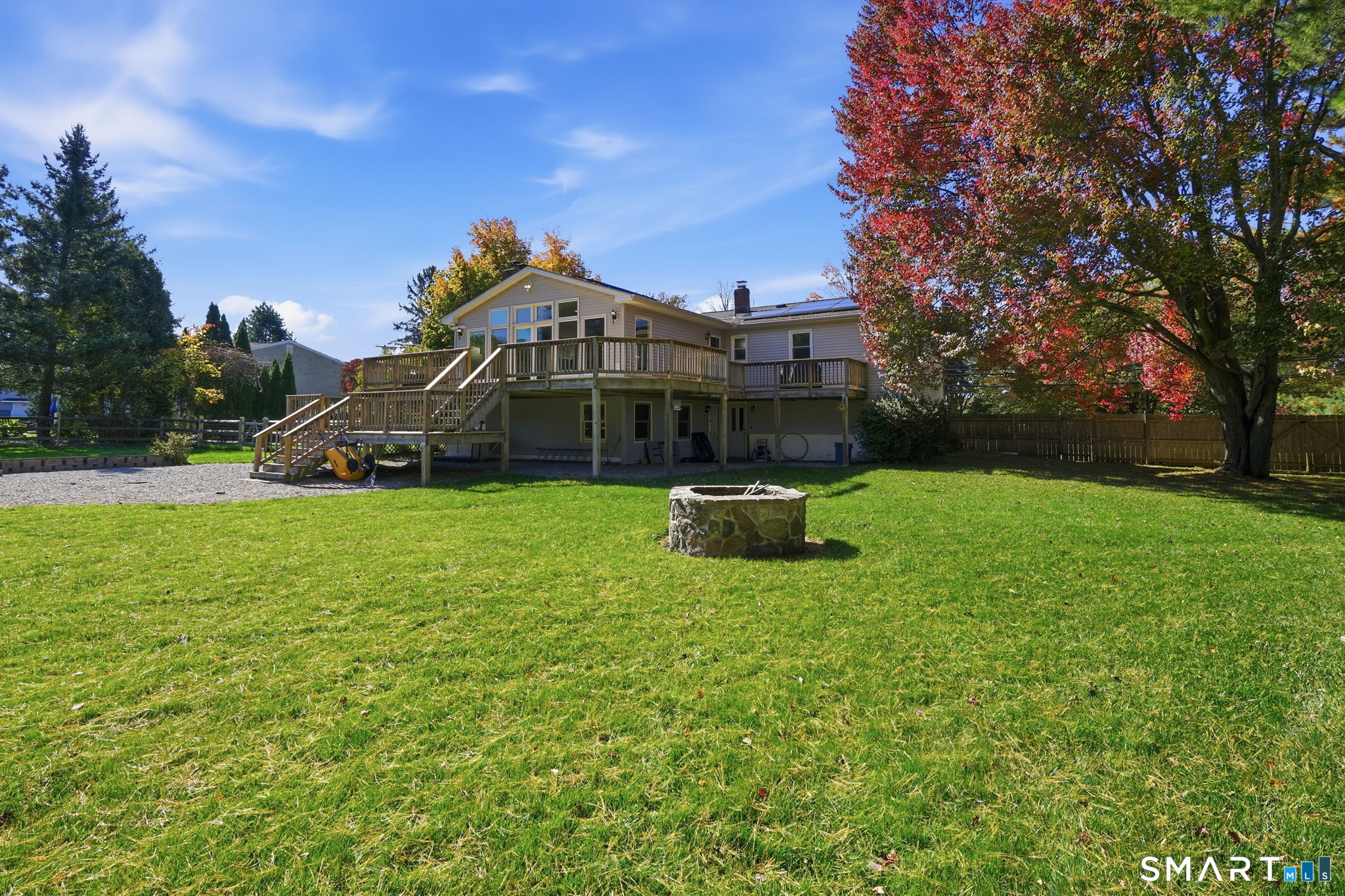 Foto 5 de Casa en venta en 552 Long Hill Avenue, Shelton, CT — $619,900