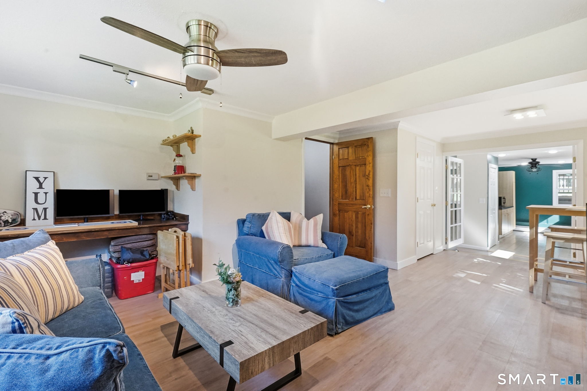 552 Long Hill photo 25