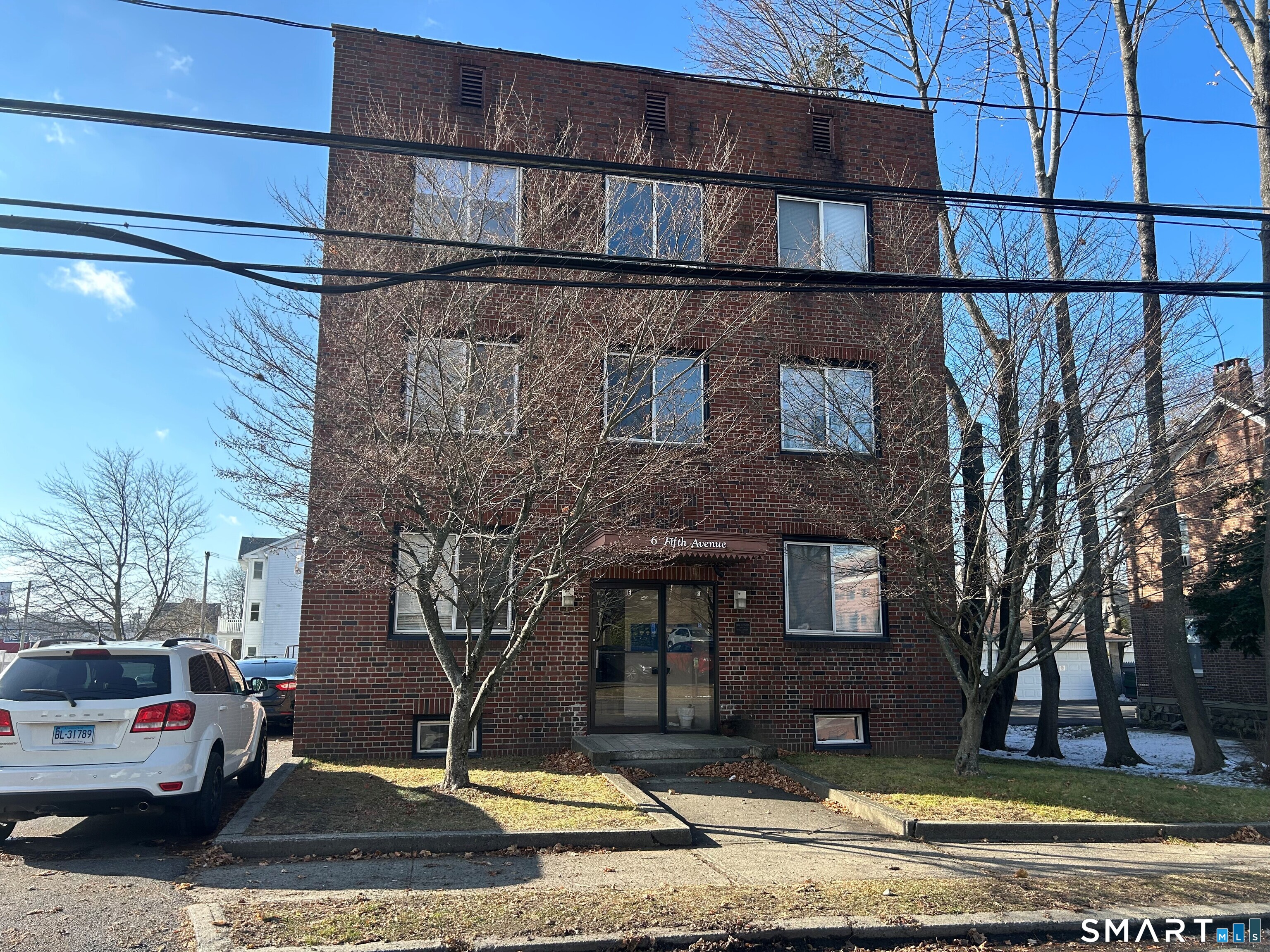 Foto 1 de Apartamento en renta en 4-6 Fifth Avenue, Danbury, CT — $1,525/mes