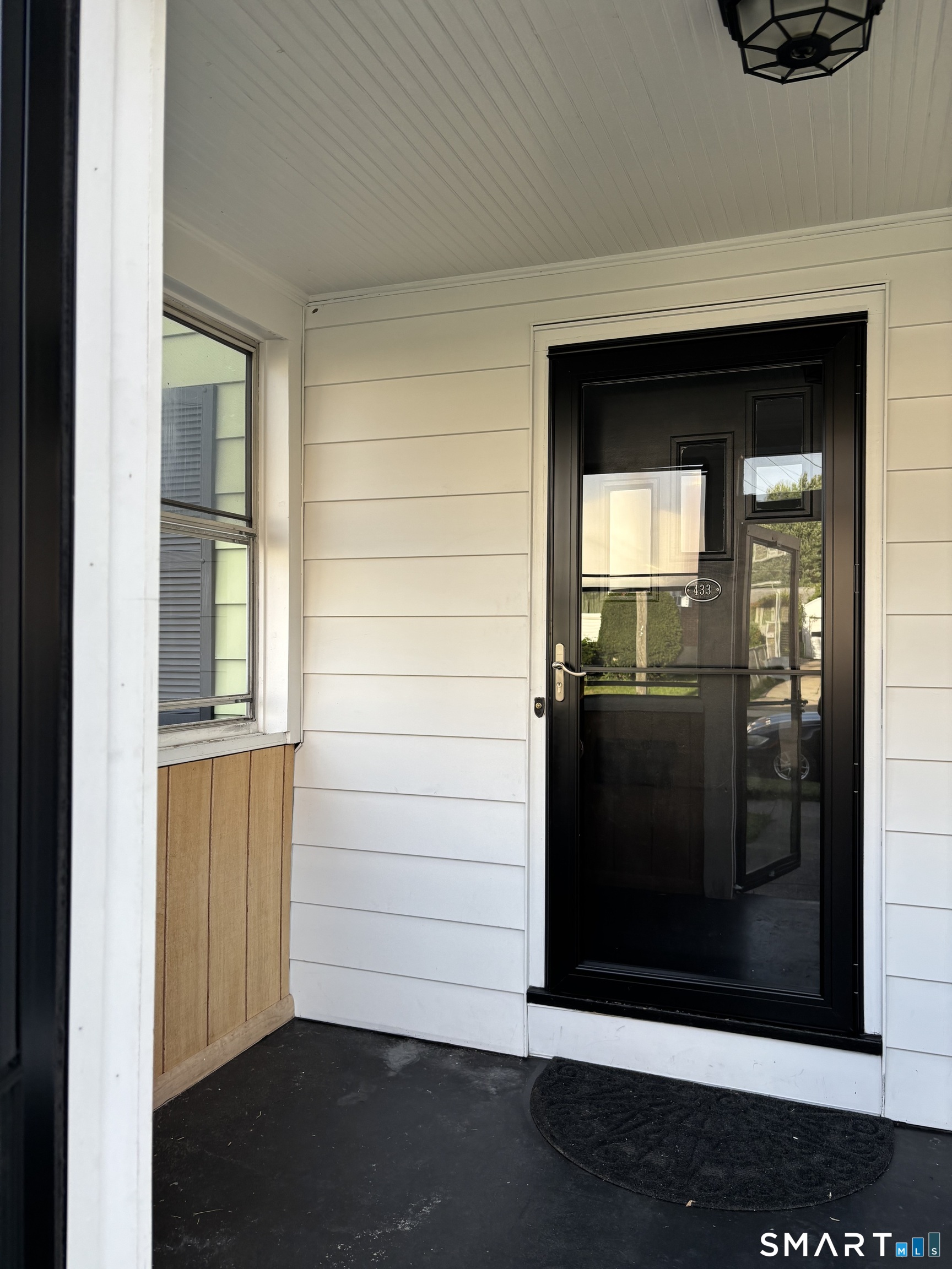 433 Thompson photo 24