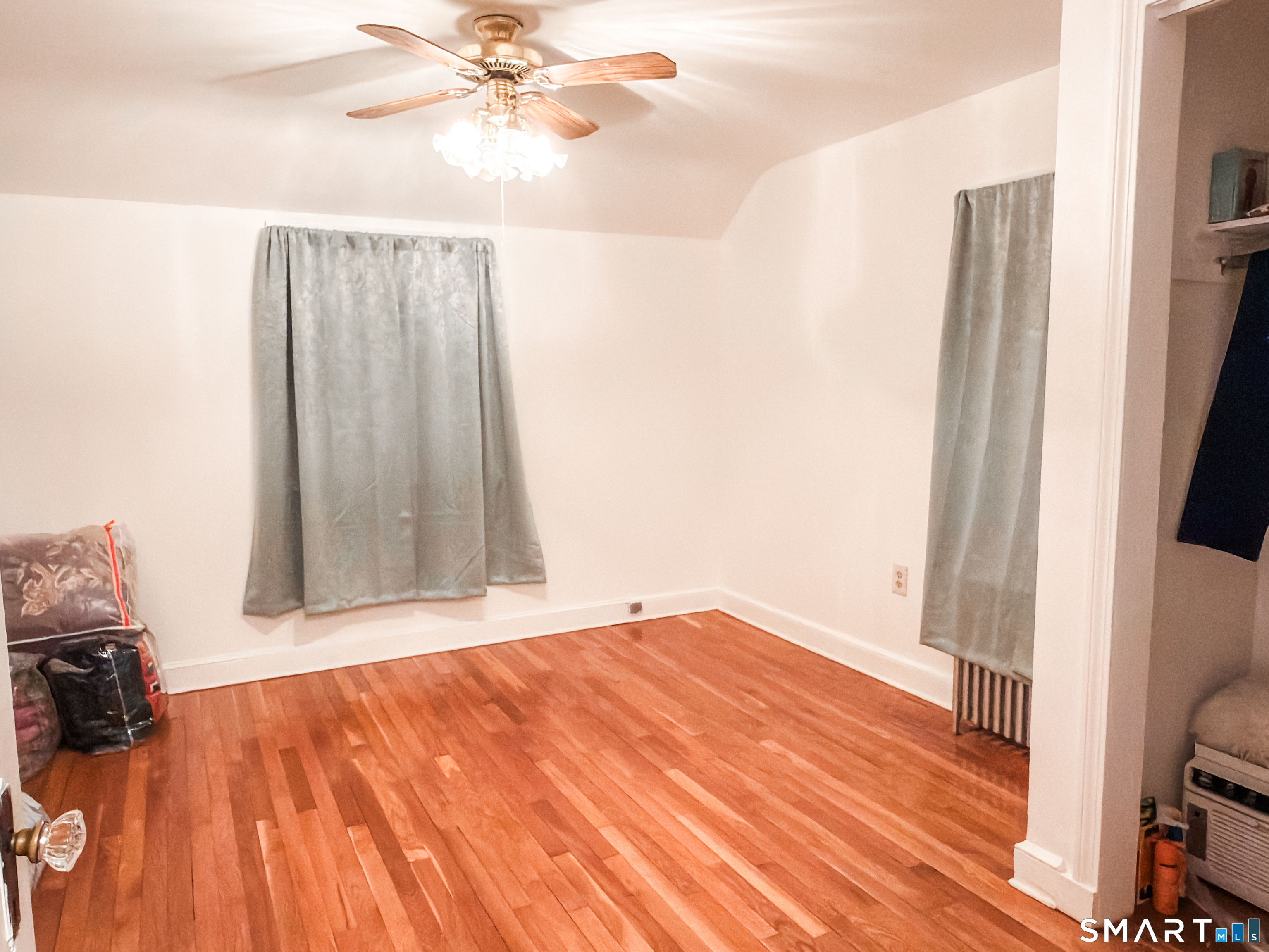Foto 9 de Casa en renta en 1400 Reservoir Avenue, Bridgeport, CT — $3,650/mes