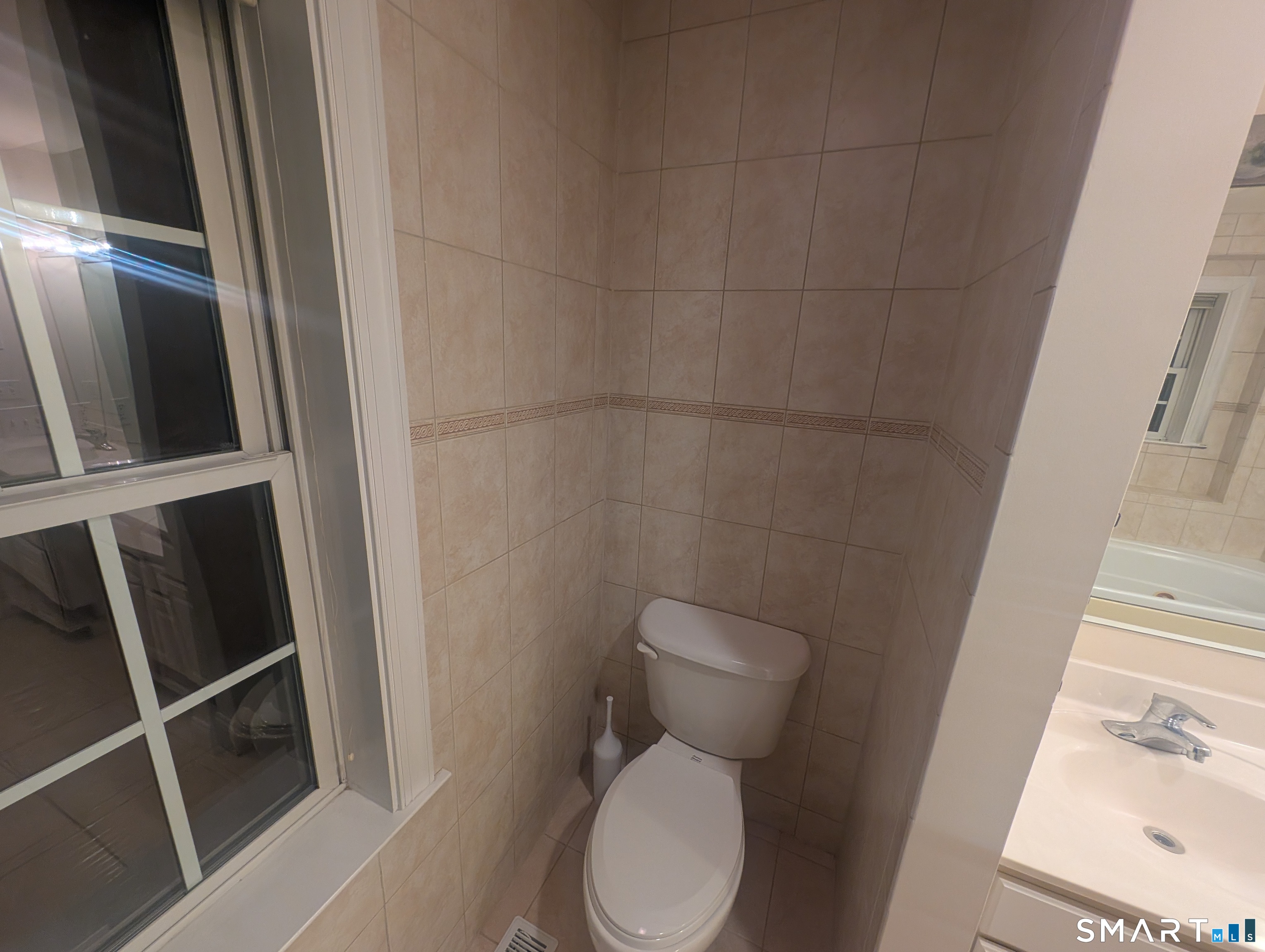 205 Hope Street, Unit 4 — photo 8