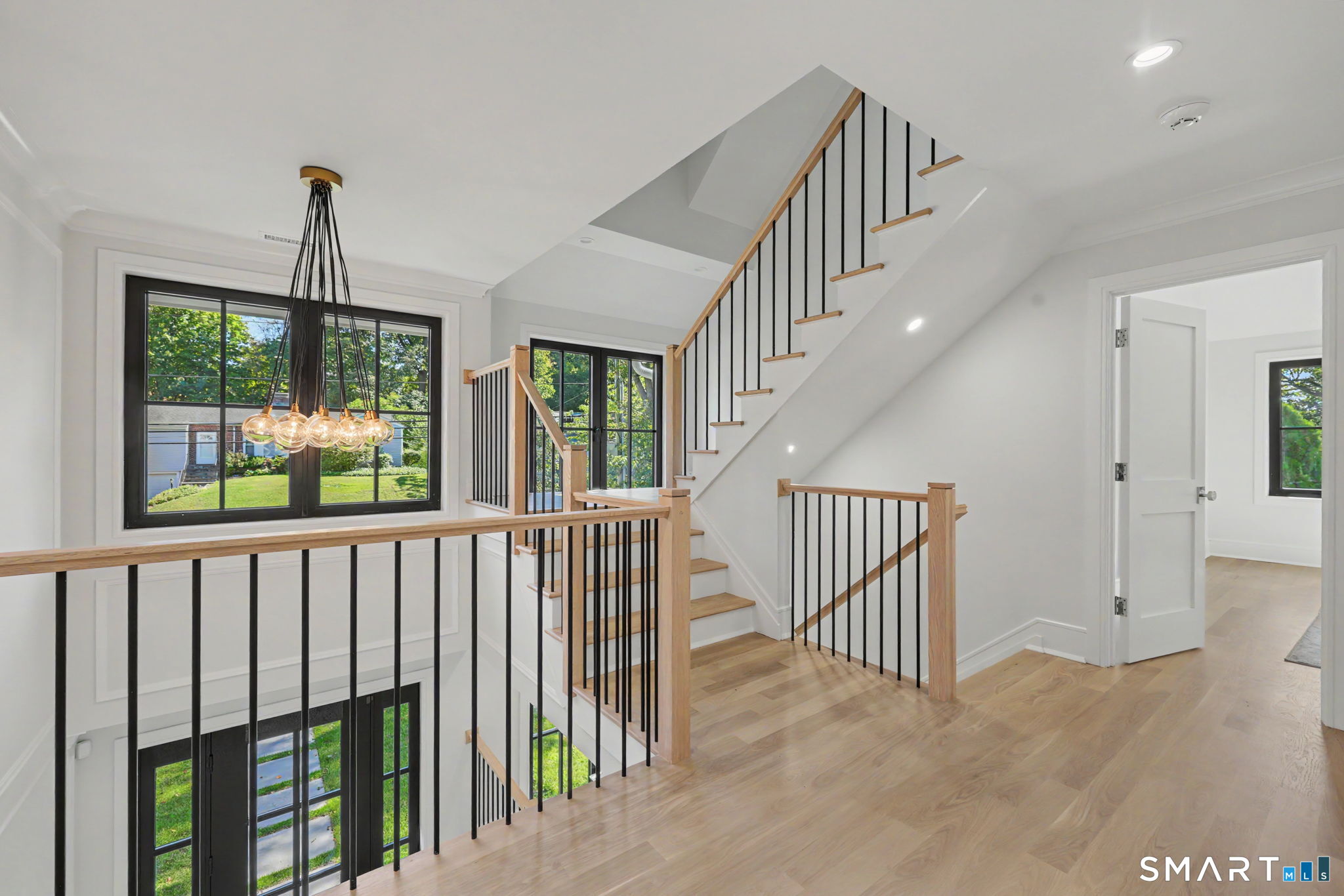 8 Somerset photo 16