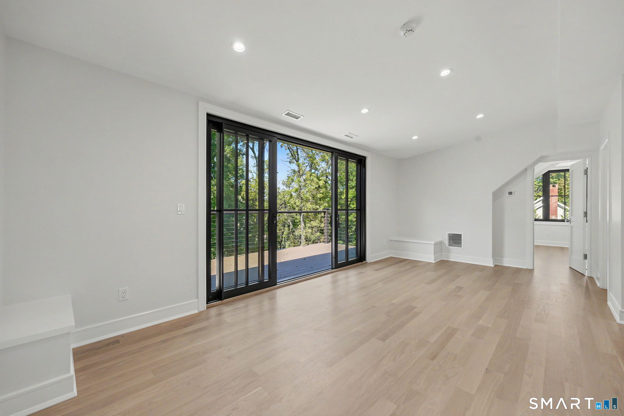 8 Somerset Lane — photo 28