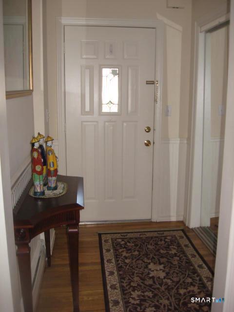 Foto 7 de Casa en renta en 407 West Hill Road, Stamford, CT — $6,700/mes