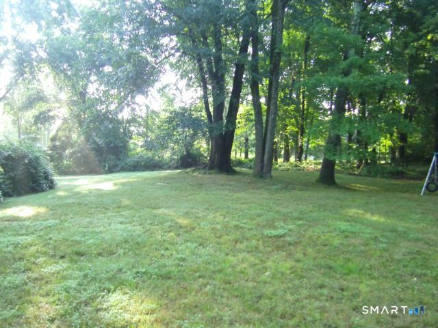 Foto 4 de Casa en renta en 407 West Hill Road, Stamford, CT — $6,700/mes