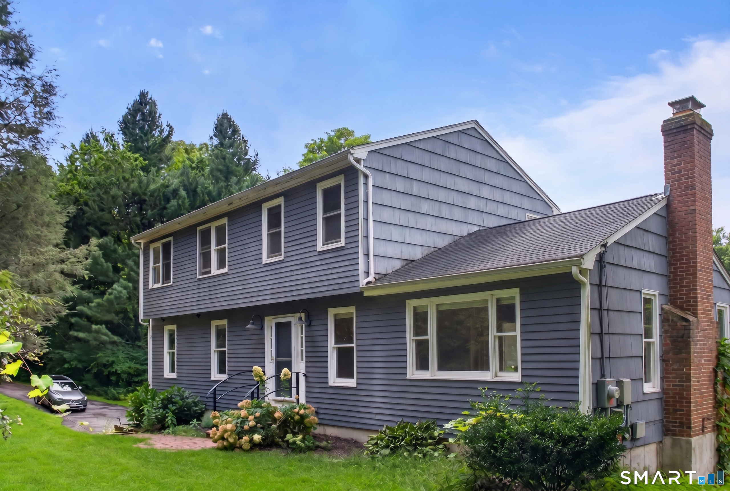 Foto 1 de Casa en renta en 341 Old Zoar Road, Monroe, CT — $4,200/mes