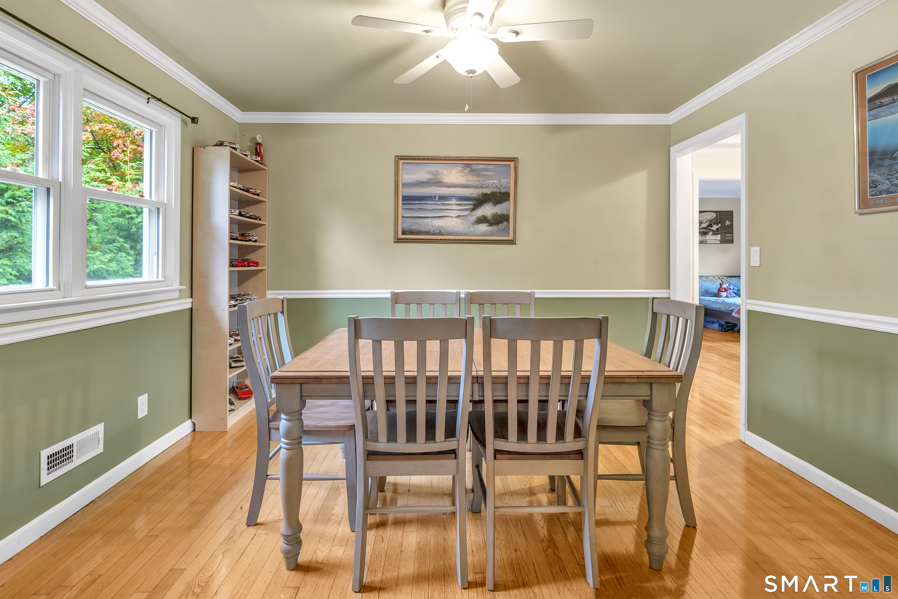 235 Overland photo 20