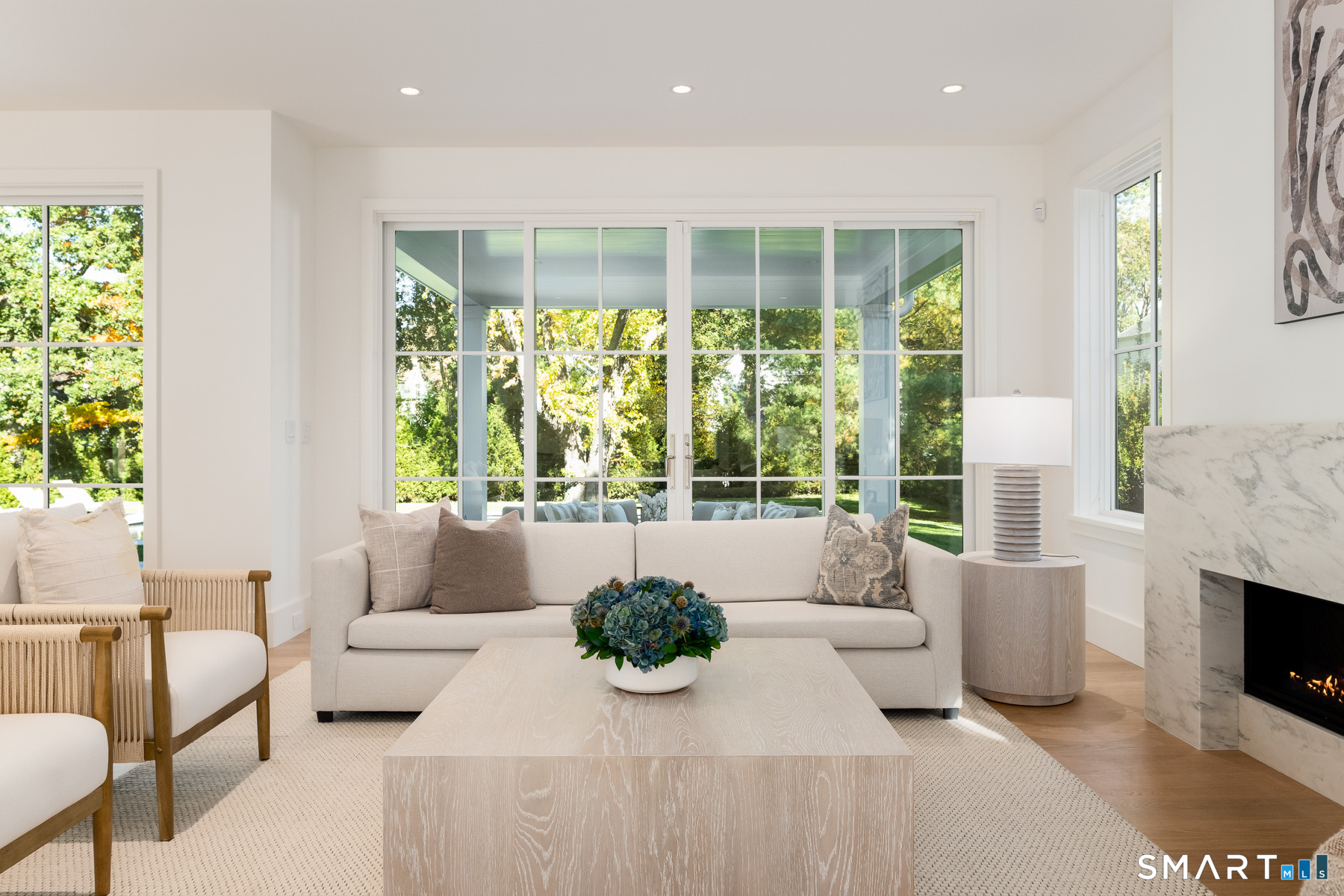 24 Oak Grove photo 6