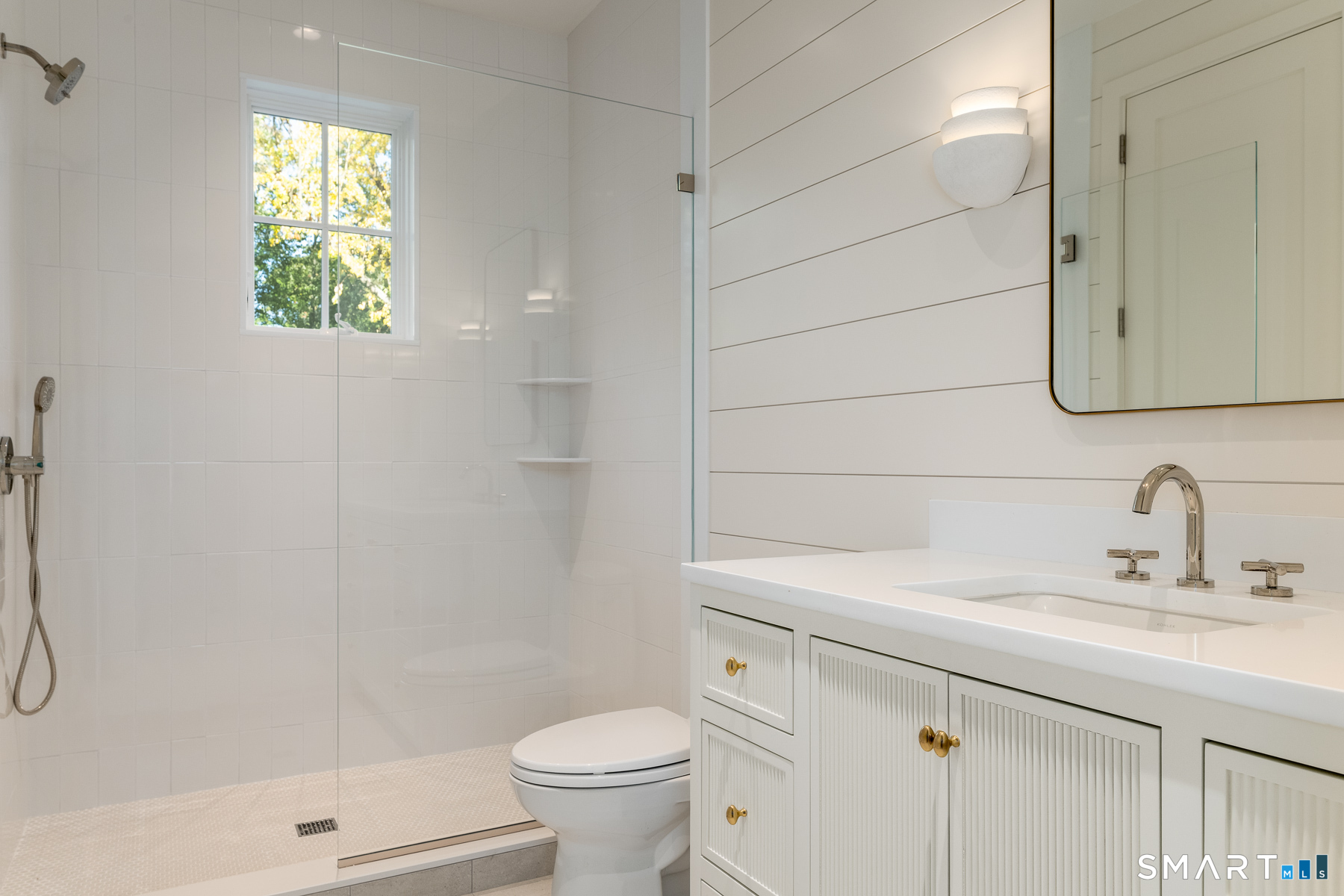 24 Oak Grove photo 18