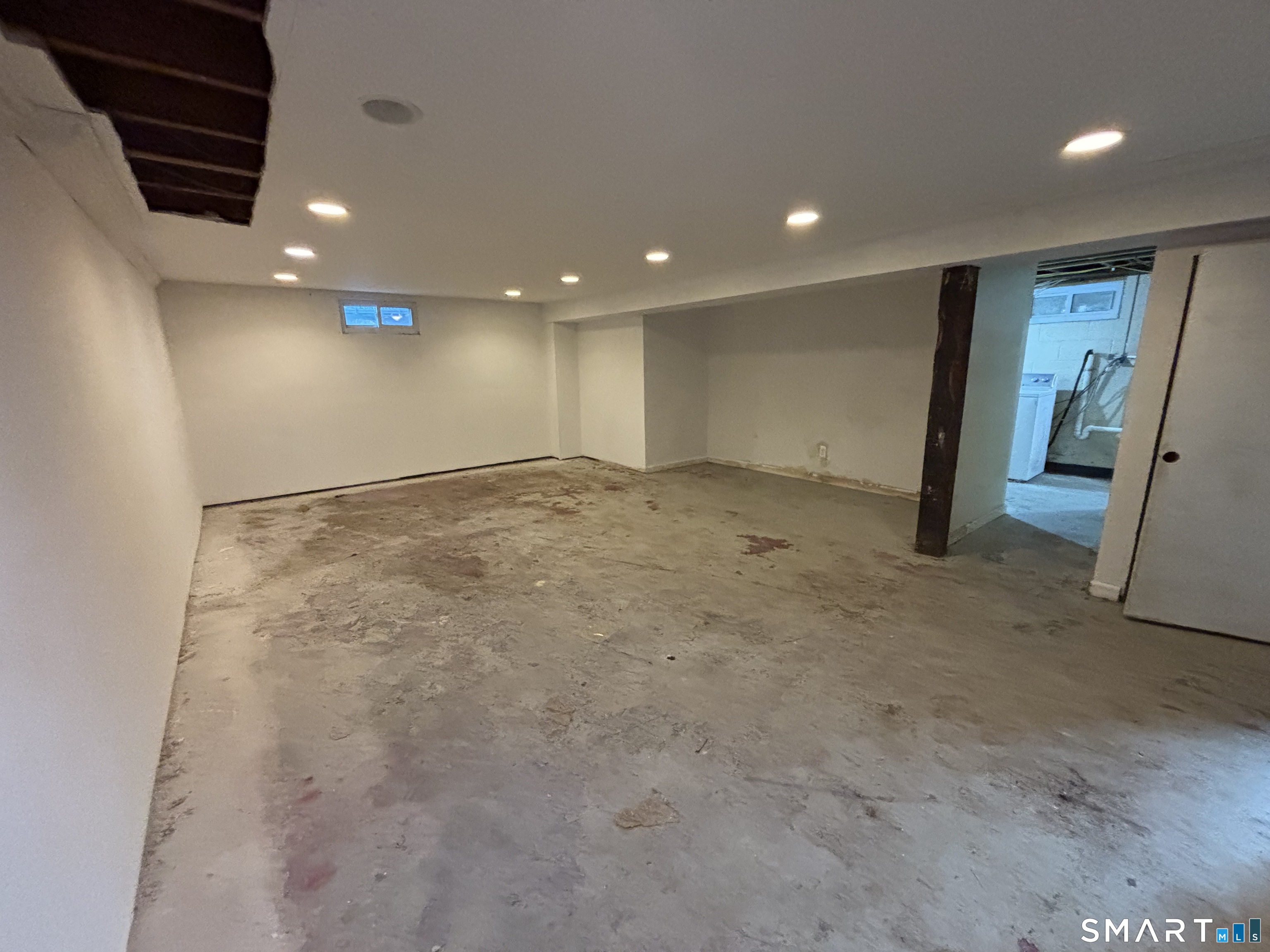7 Fillow Street — photo 32