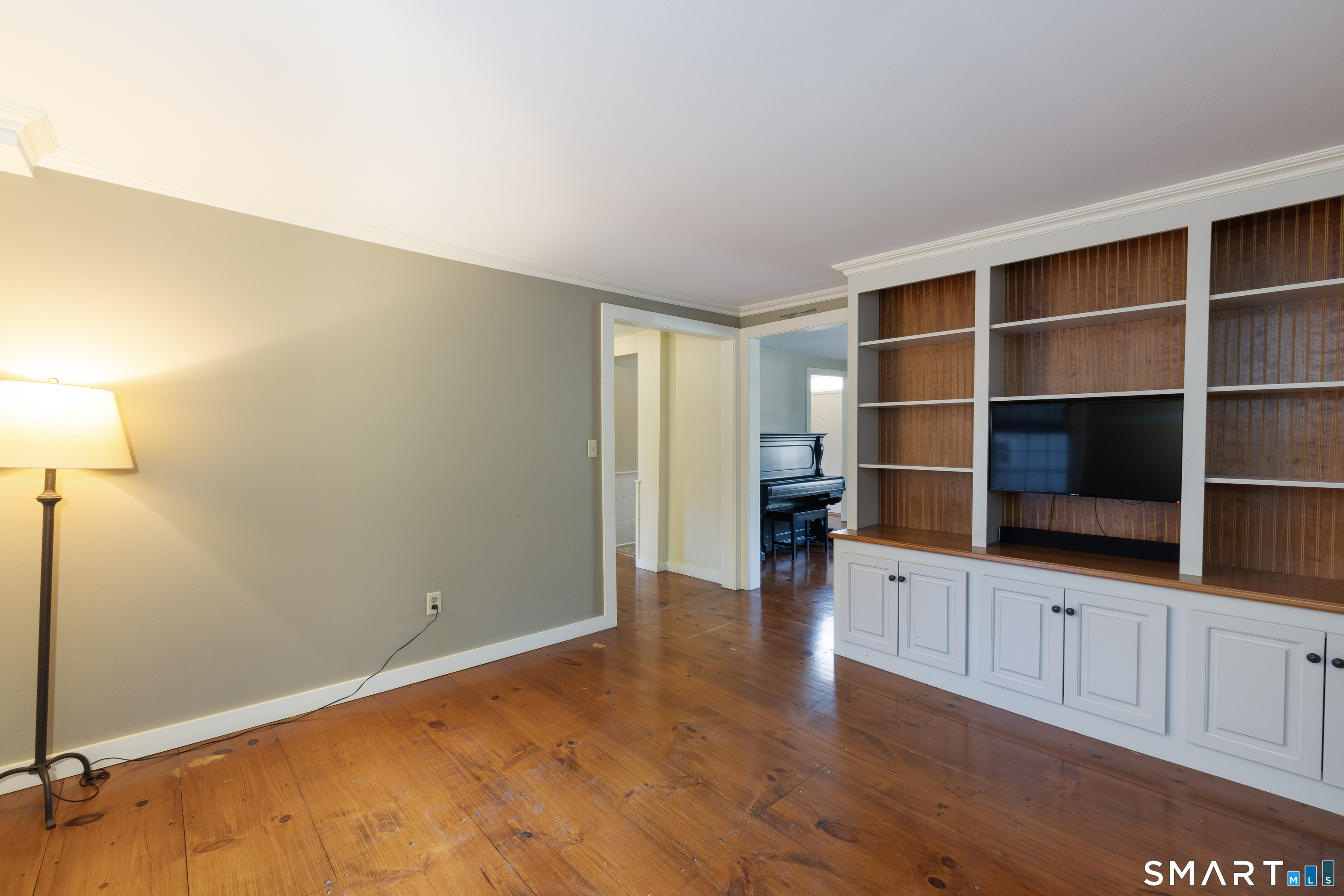321 Boston Street photo 12