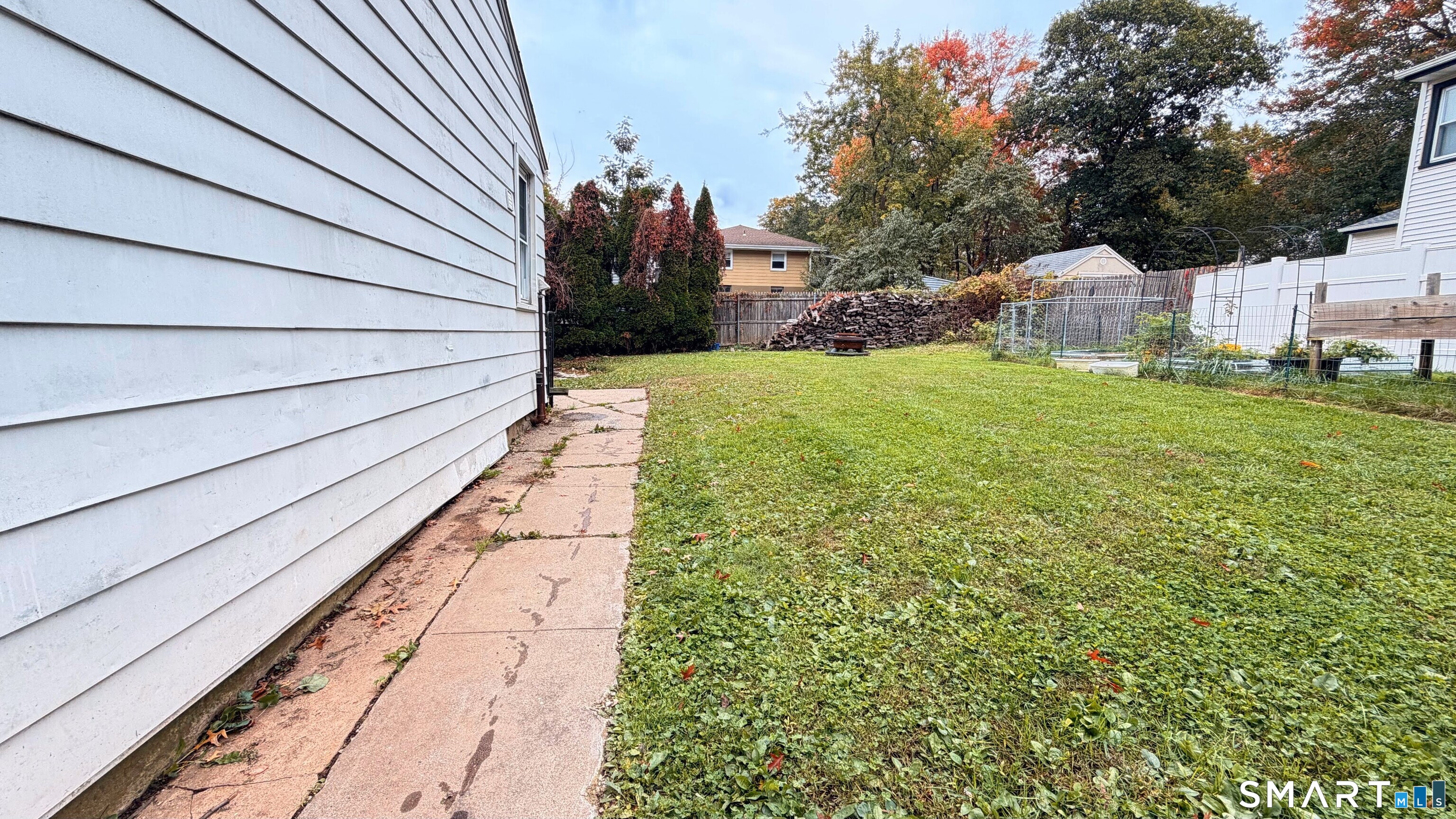10 Tuttle Street photo 18