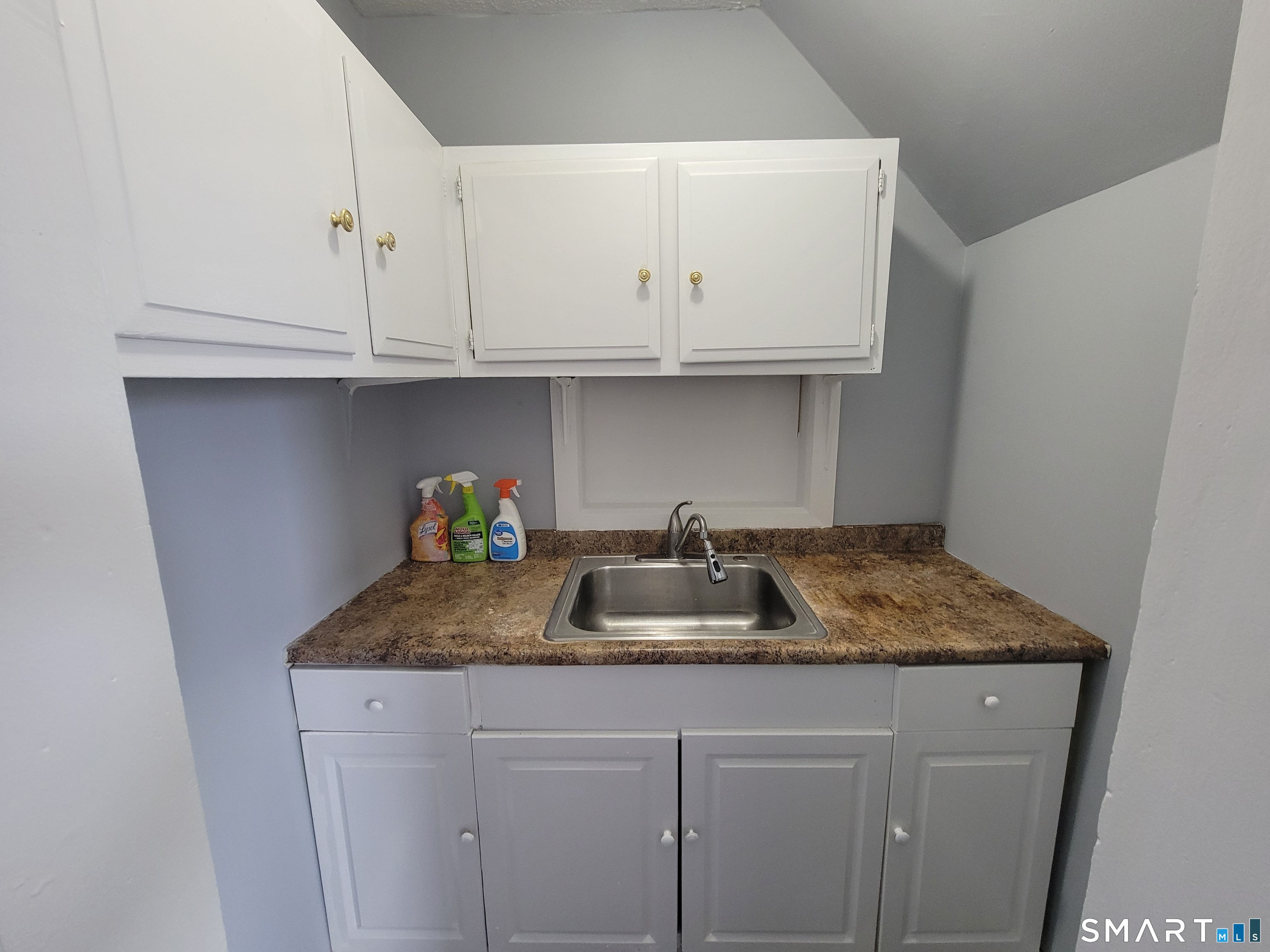 Photo 4 of House for sale at 693 Washington Ave, West Haven, CT 06516 | MLS# 24215164 | Listing updated on 2026-10-21