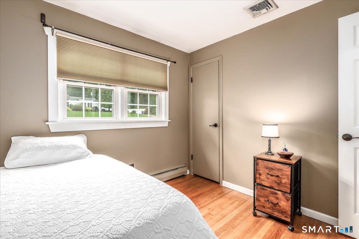 12 Cedarwood Lane photo 18
