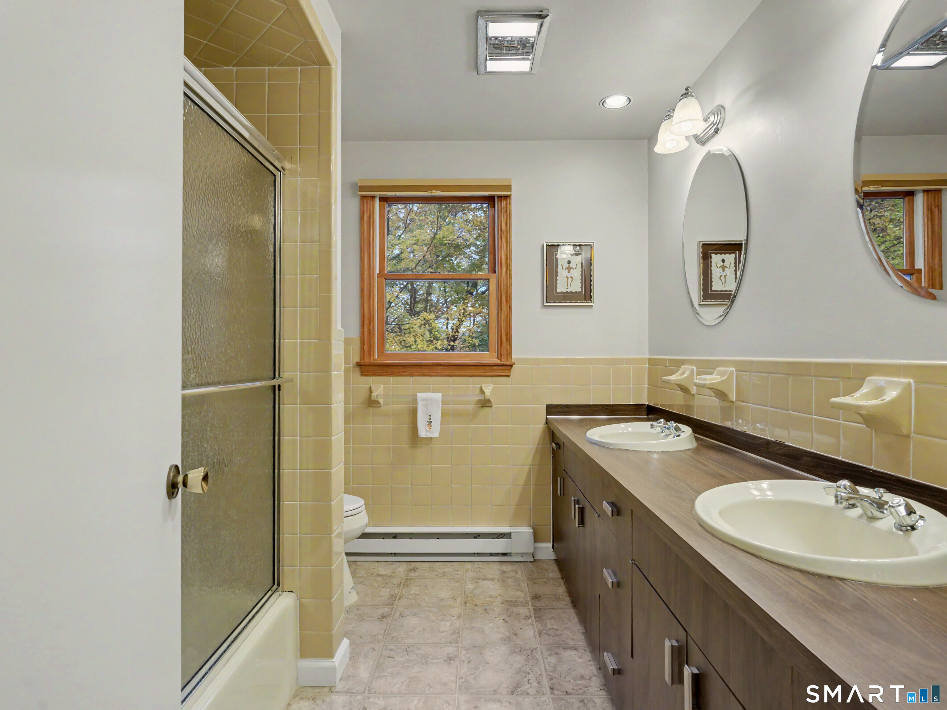 22 Maple Vale Drive photo 32