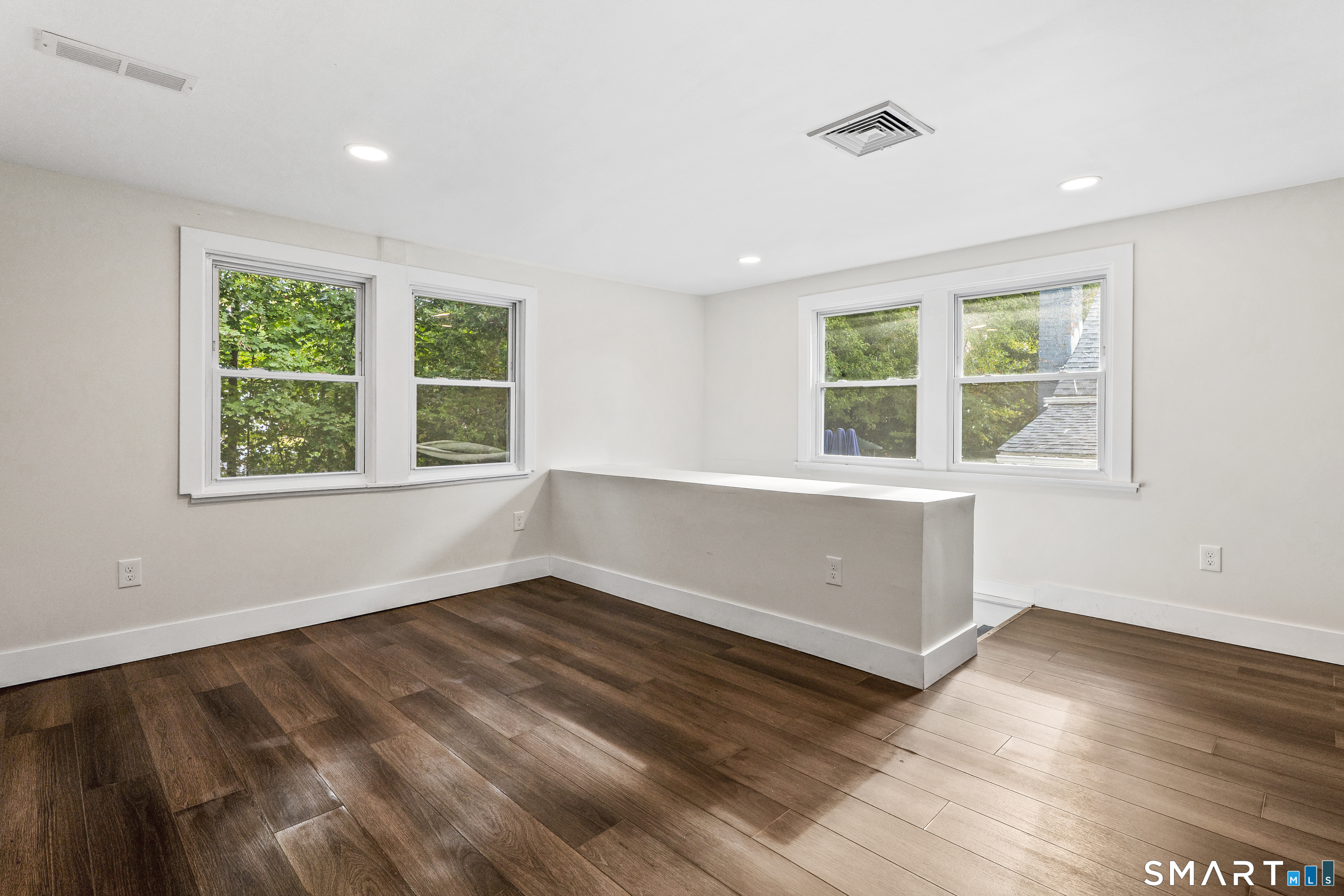 258 Bennett Street photo 10