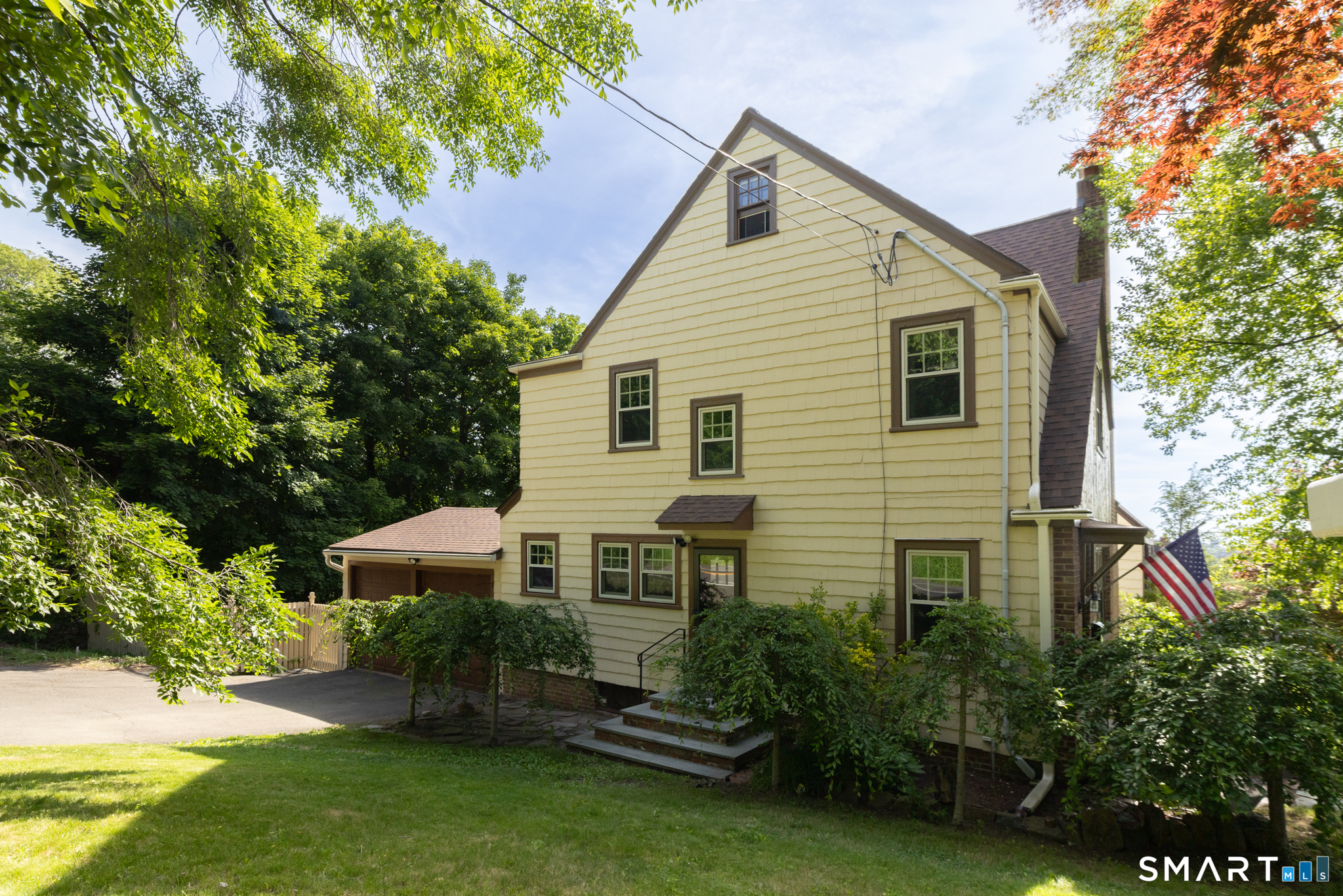 127 Roger Road photo 36