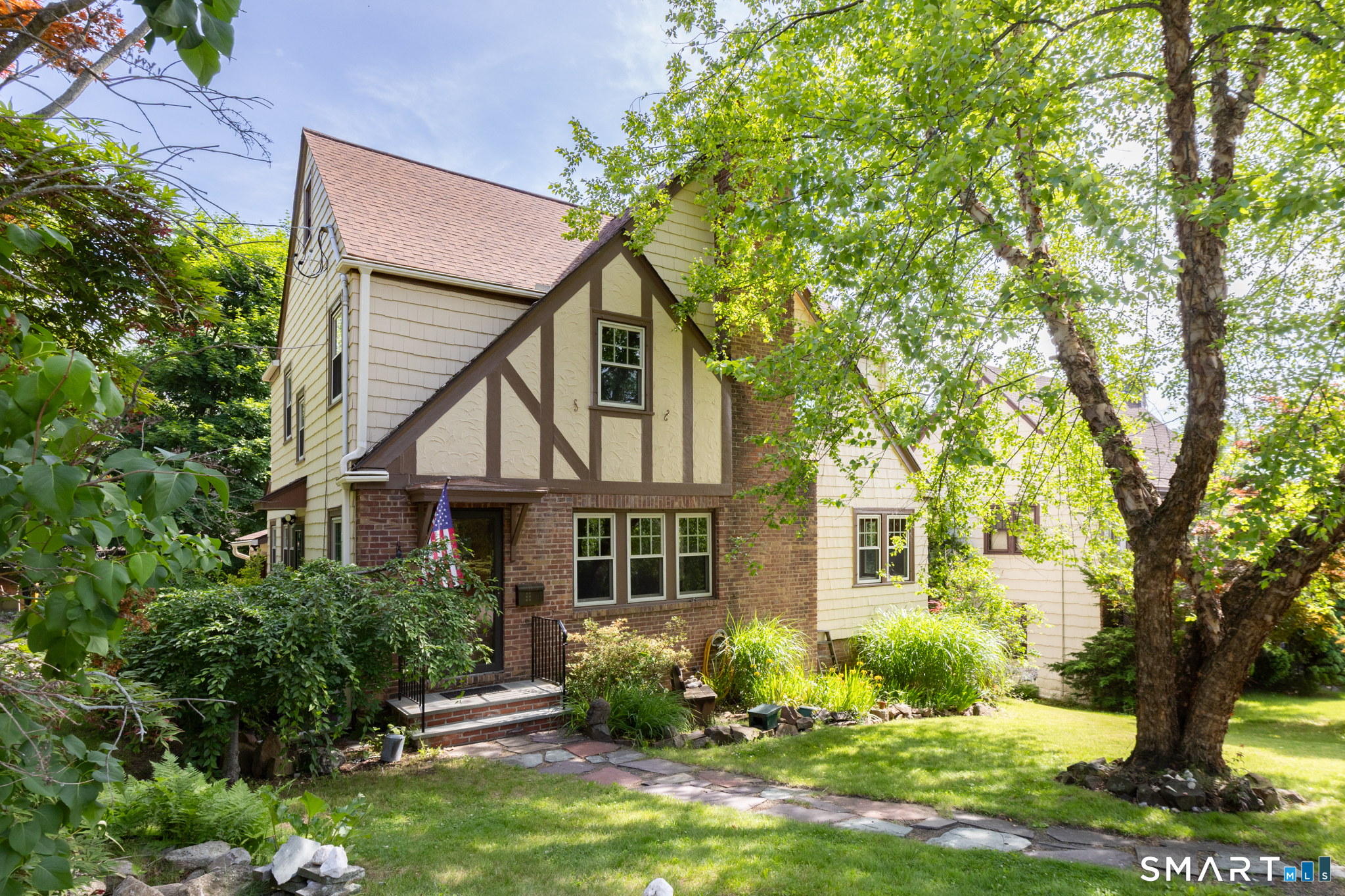 127 Roger Road photo 33