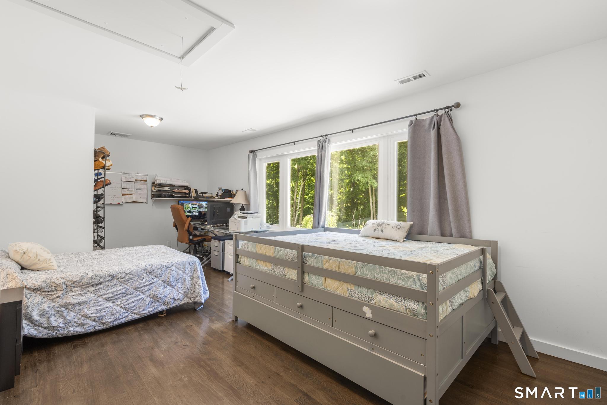1080 Black Rock photo 21