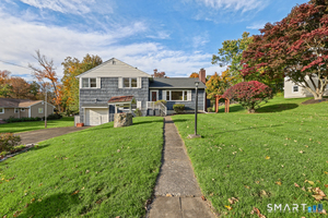 4 Pleasant, Brookfield