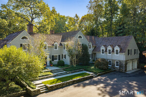 24 Arrowhead, Darien