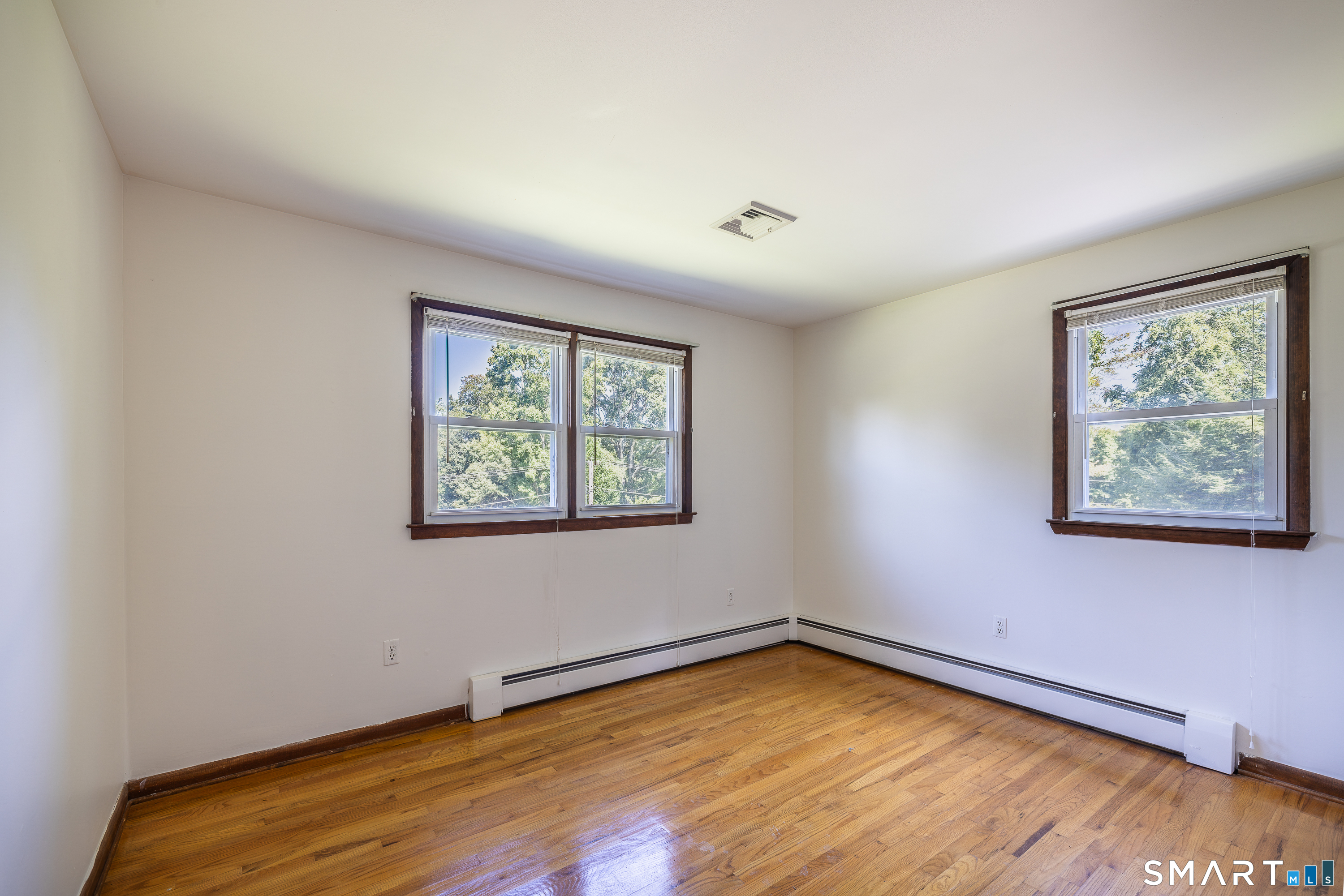 121 Longfellow photo 17
