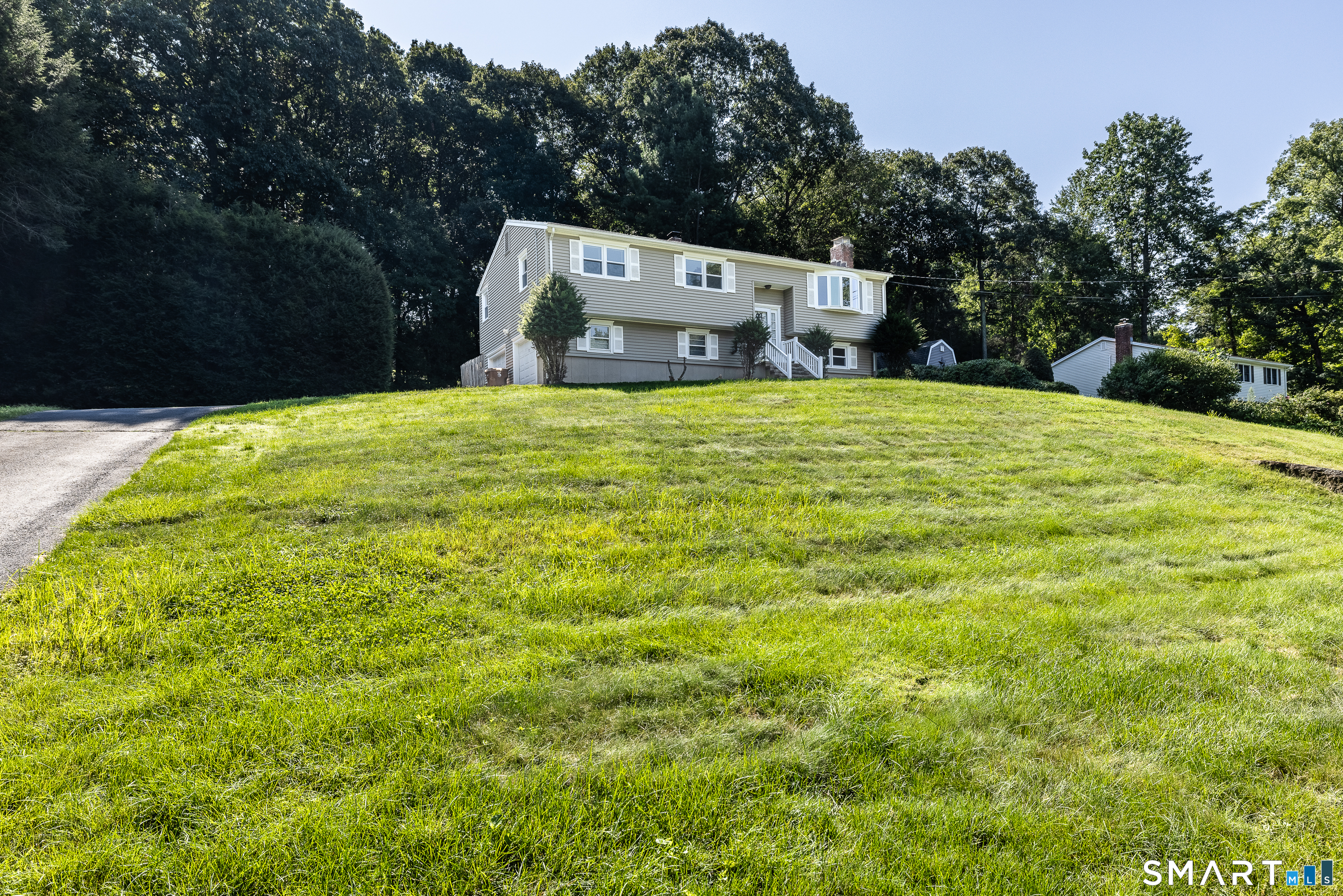 121 Longfellow Road photo 30