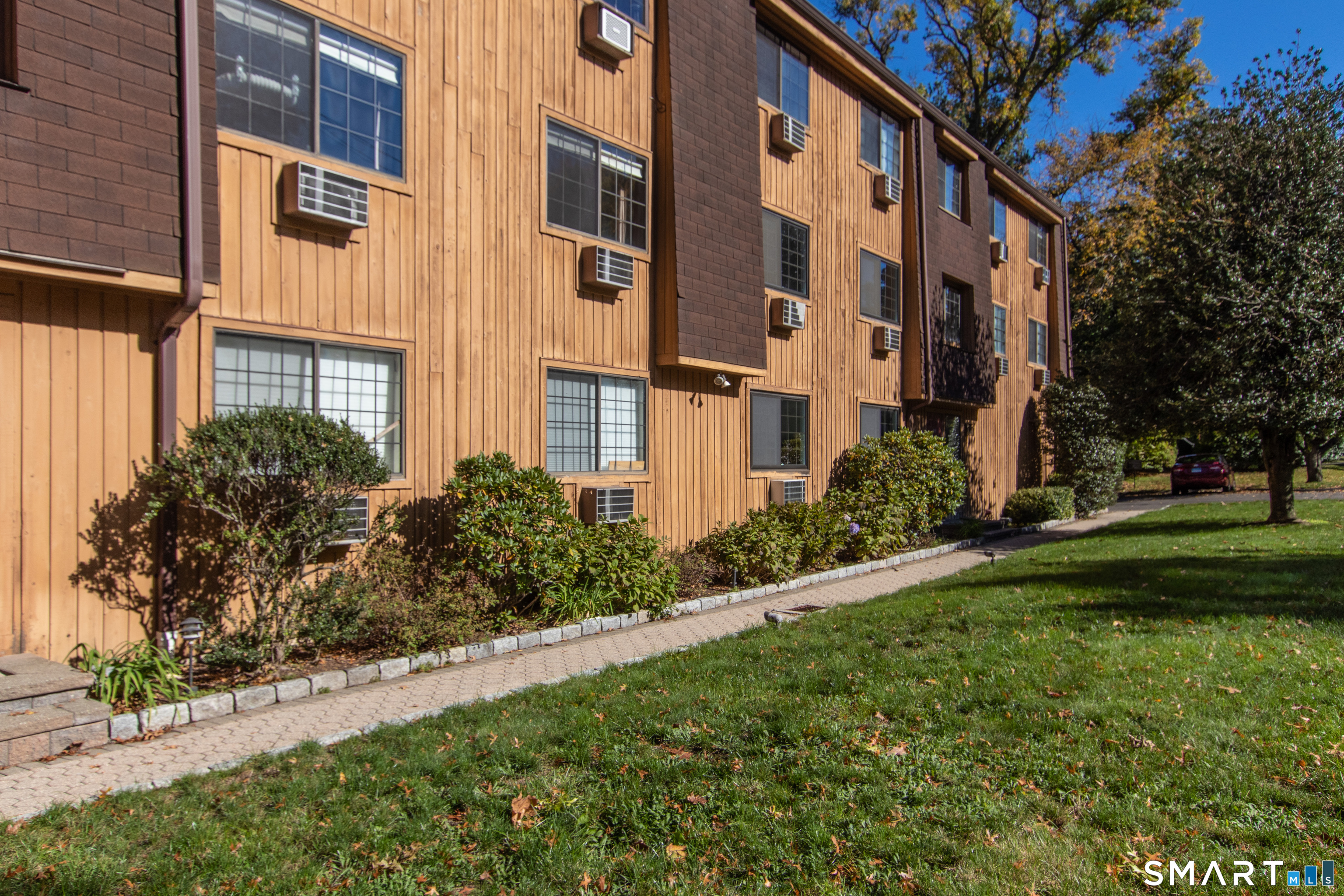 197 Bridge Street, Unit 9 — photo 36