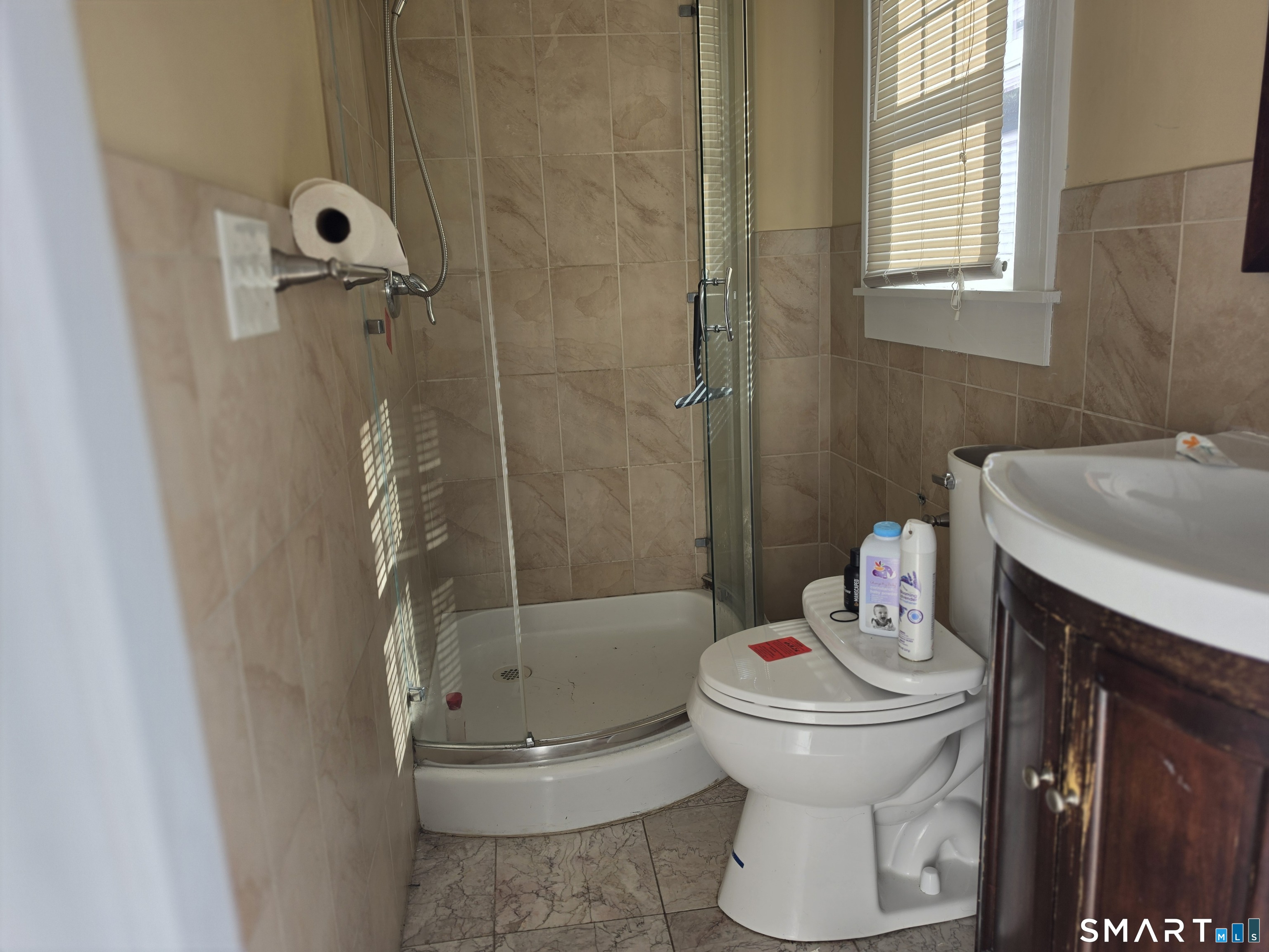 437 Woodstock Avenue photo 11