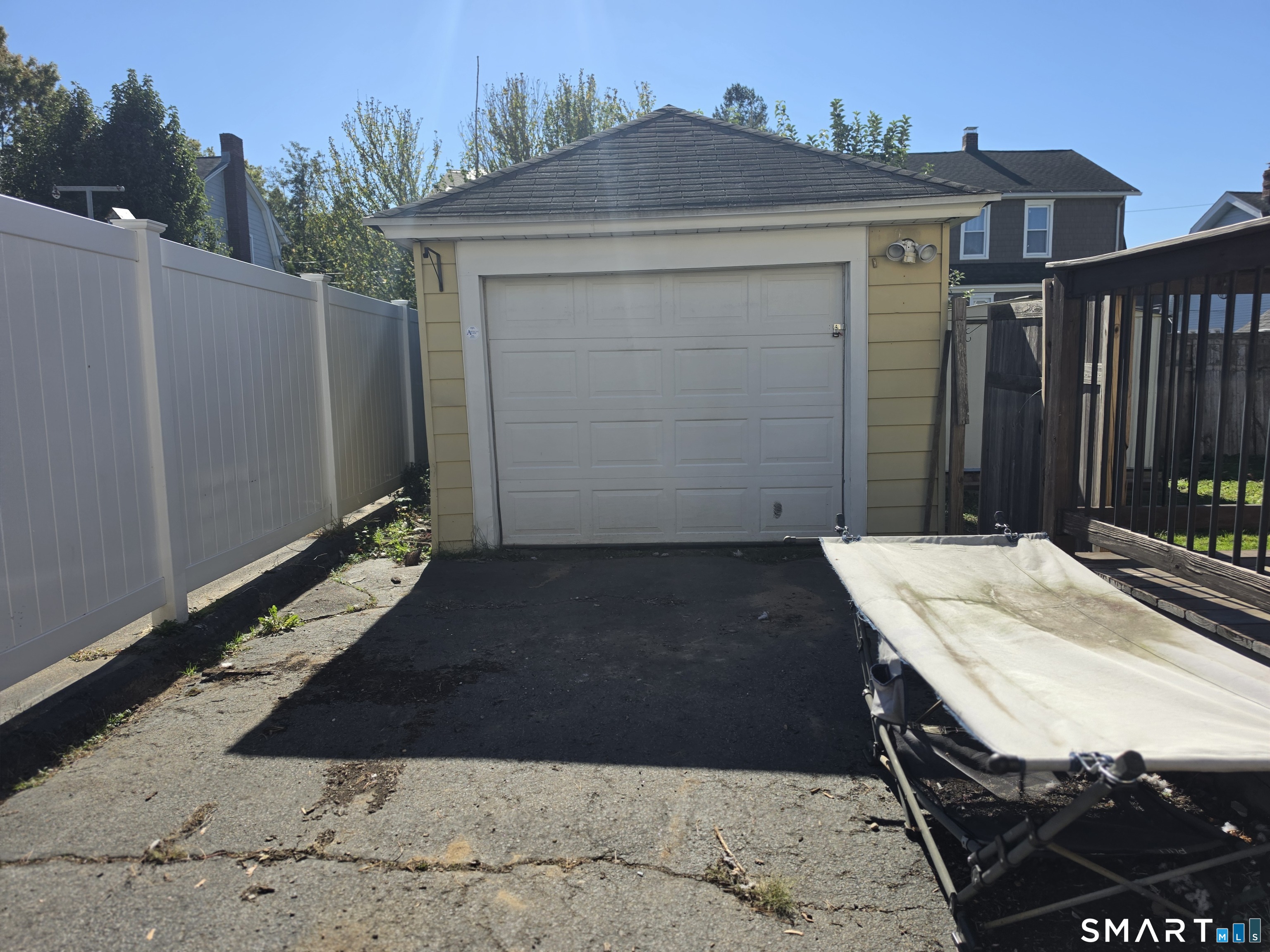 437 Woodstock Avenue photo 19