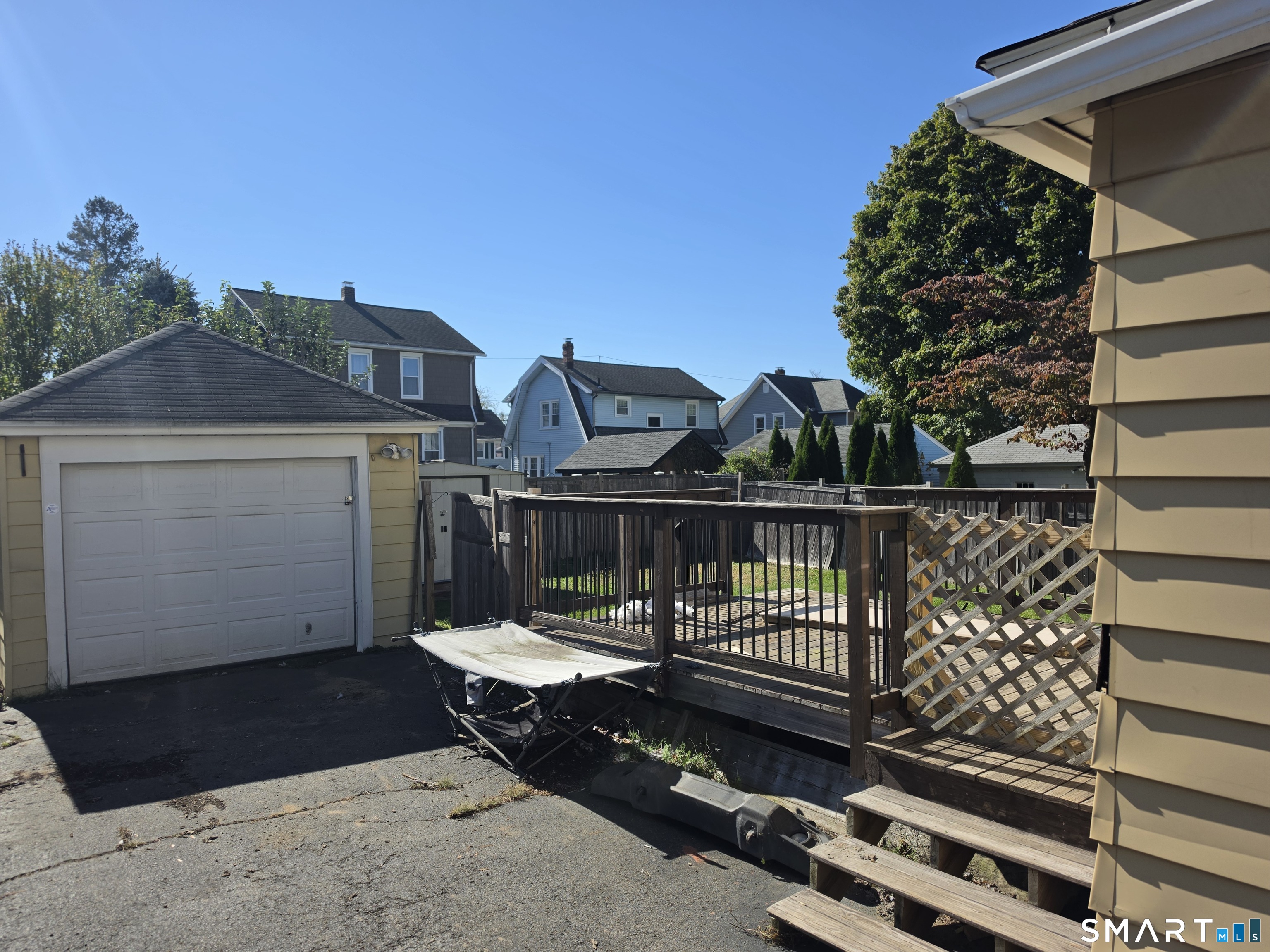 437 Woodstock Avenue photo 18