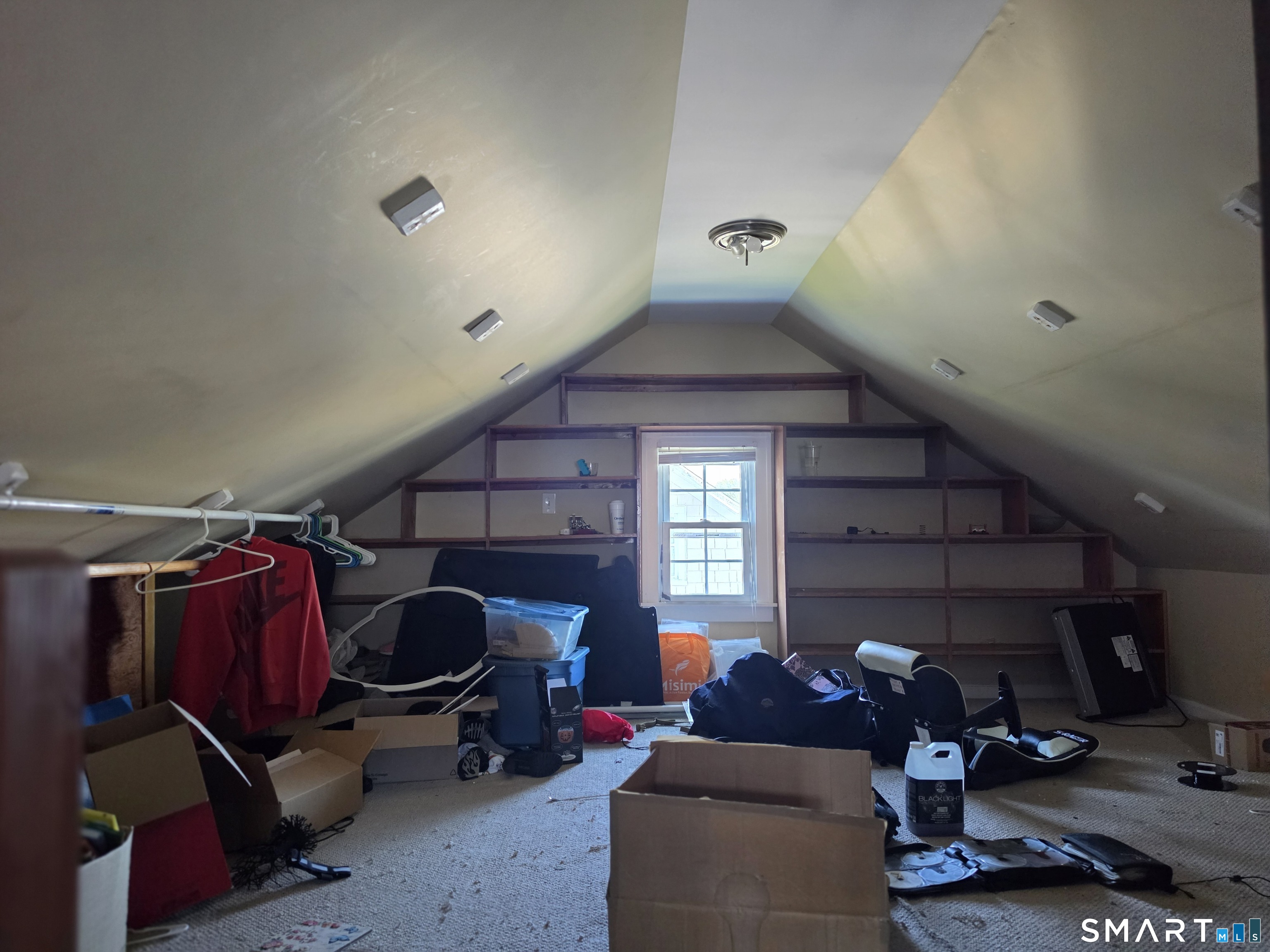 437 Woodstock Avenue photo 17