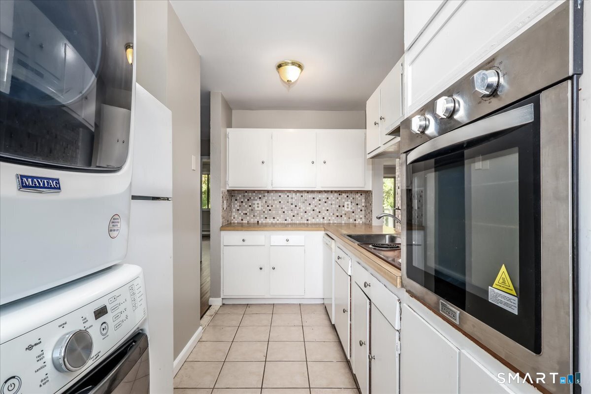 40 Candlewood Lake, Unit 4 photo 14