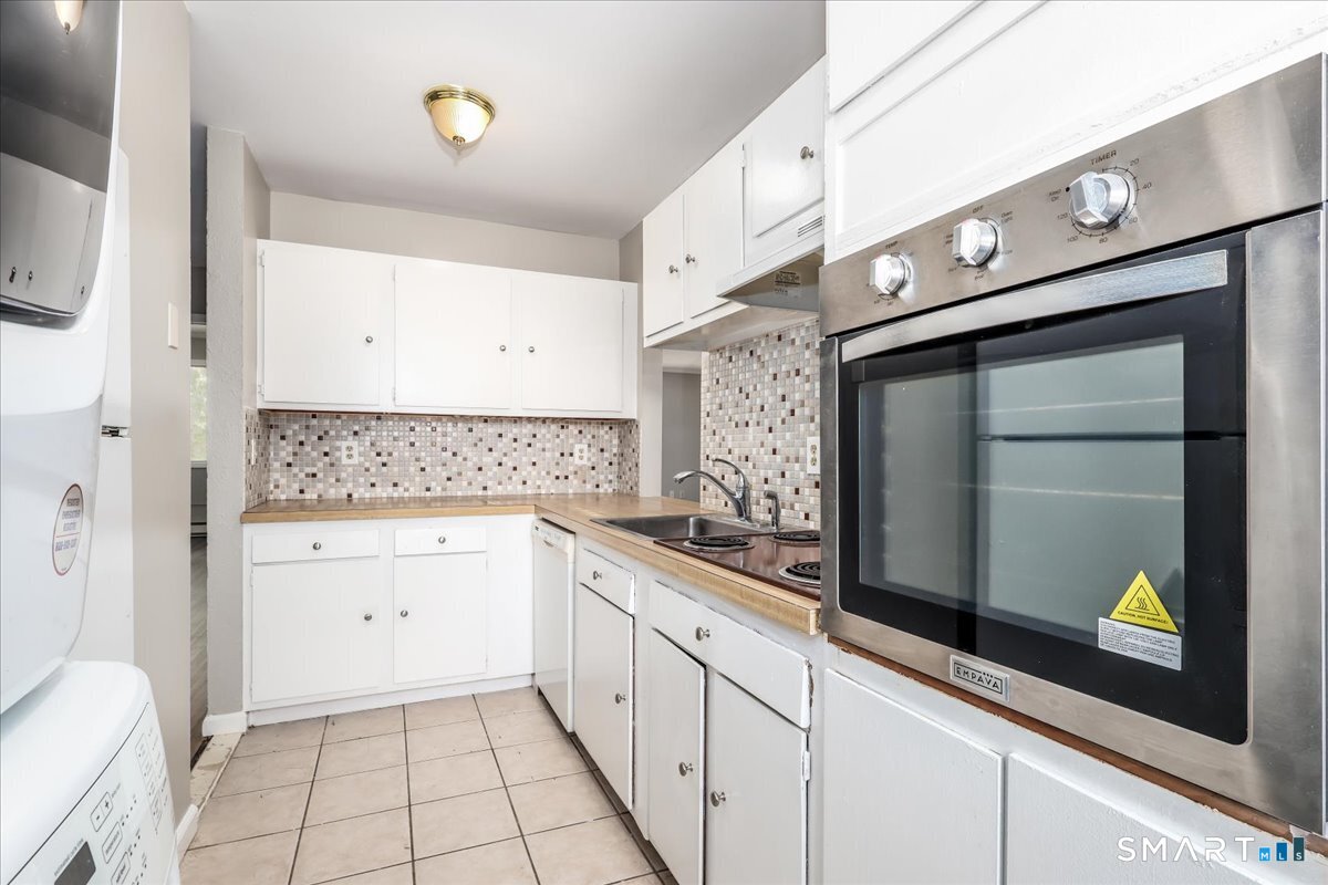 40 Candlewood Lake, Unit 4 photo 11