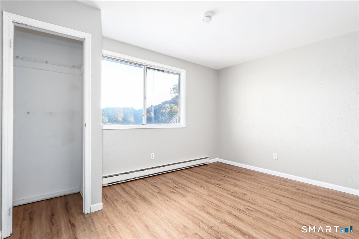 40 Candlewood Lake, Unit 4 photo 15