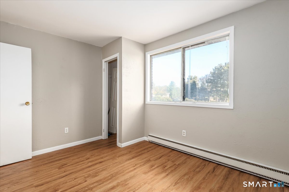 40 Candlewood Lake, Unit 4 photo 16