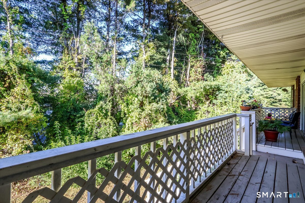 40 Candlewood Lake, Unit 4 photo 22