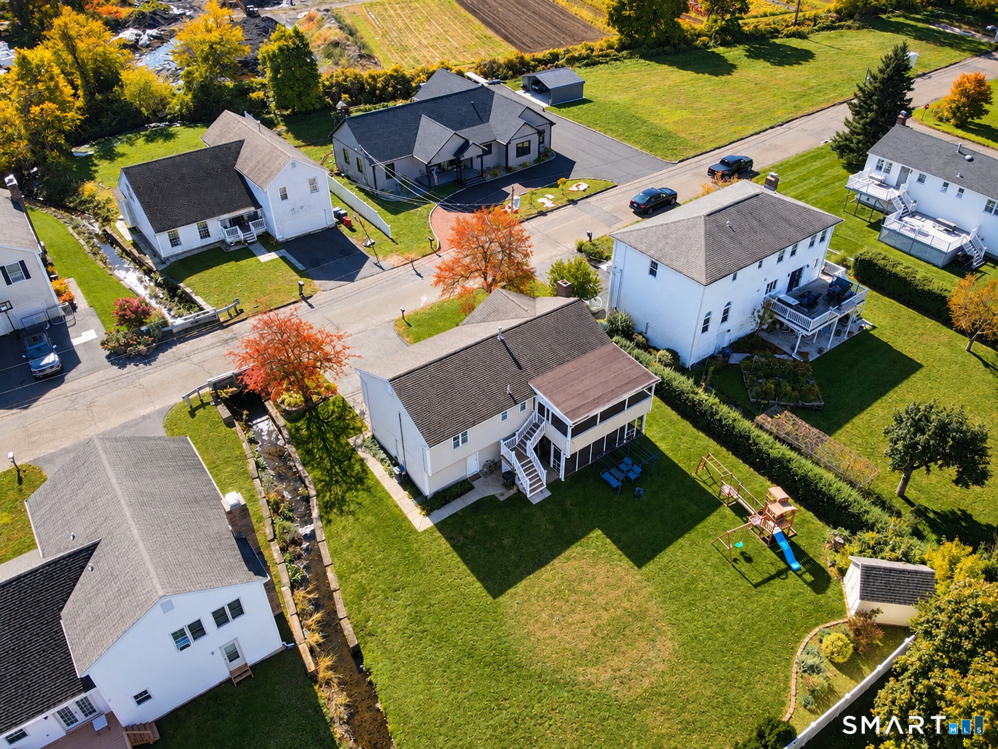 9 Lawrence Street photo 33