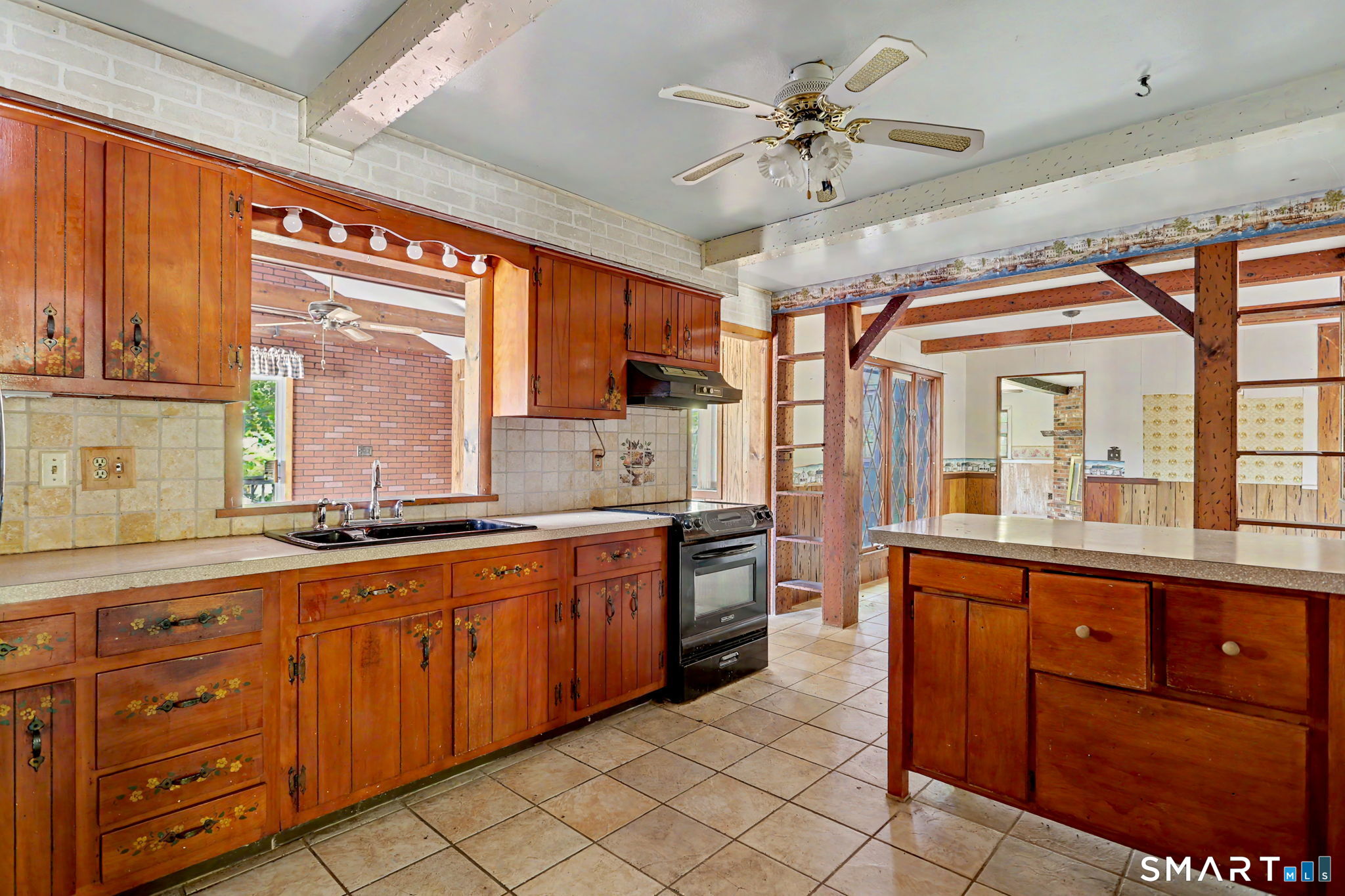 1746 Huntington Road photo 15