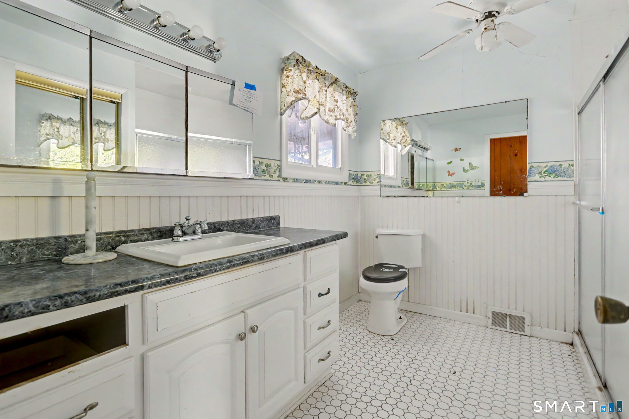 1746 Huntington Road photo 20