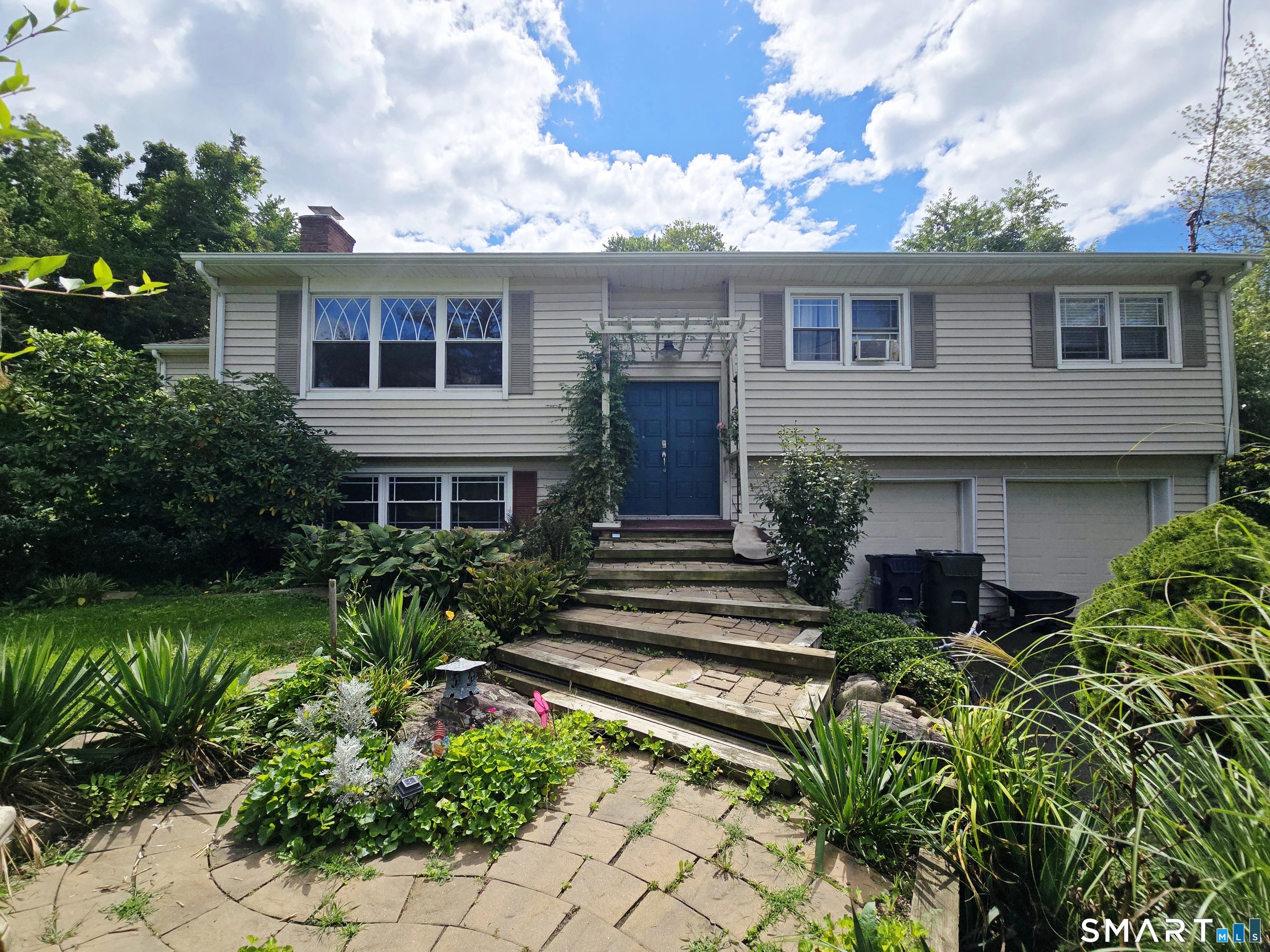 8 Royal Road