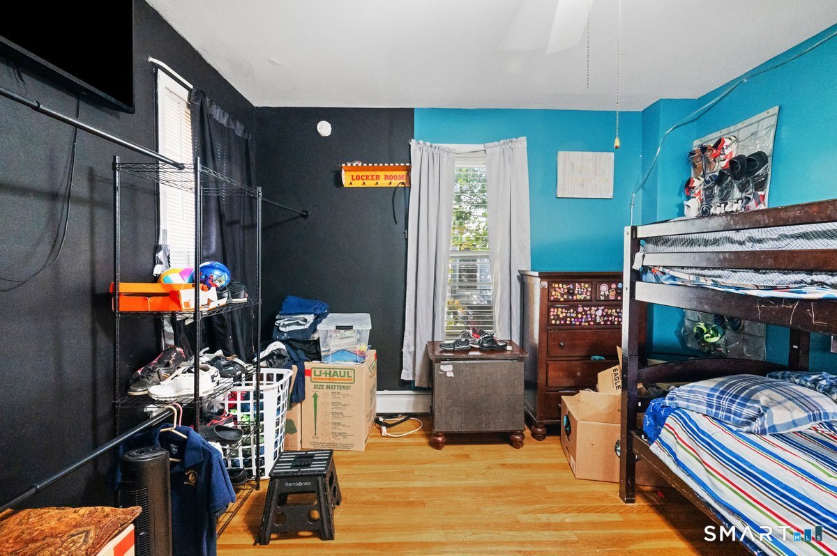 210 Maple Street photo 19