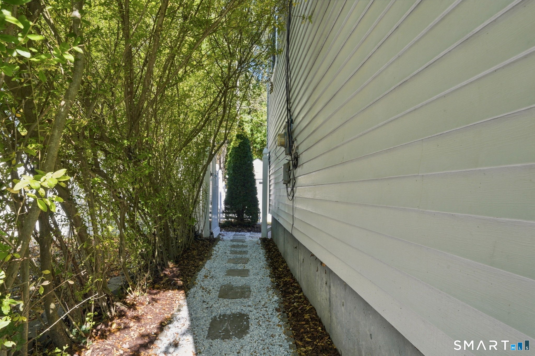 6 Country Club Road — photo 28